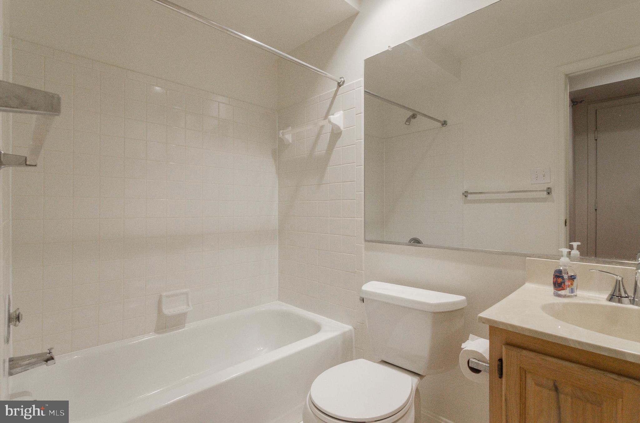 ROSE HILL FALLS - Residential