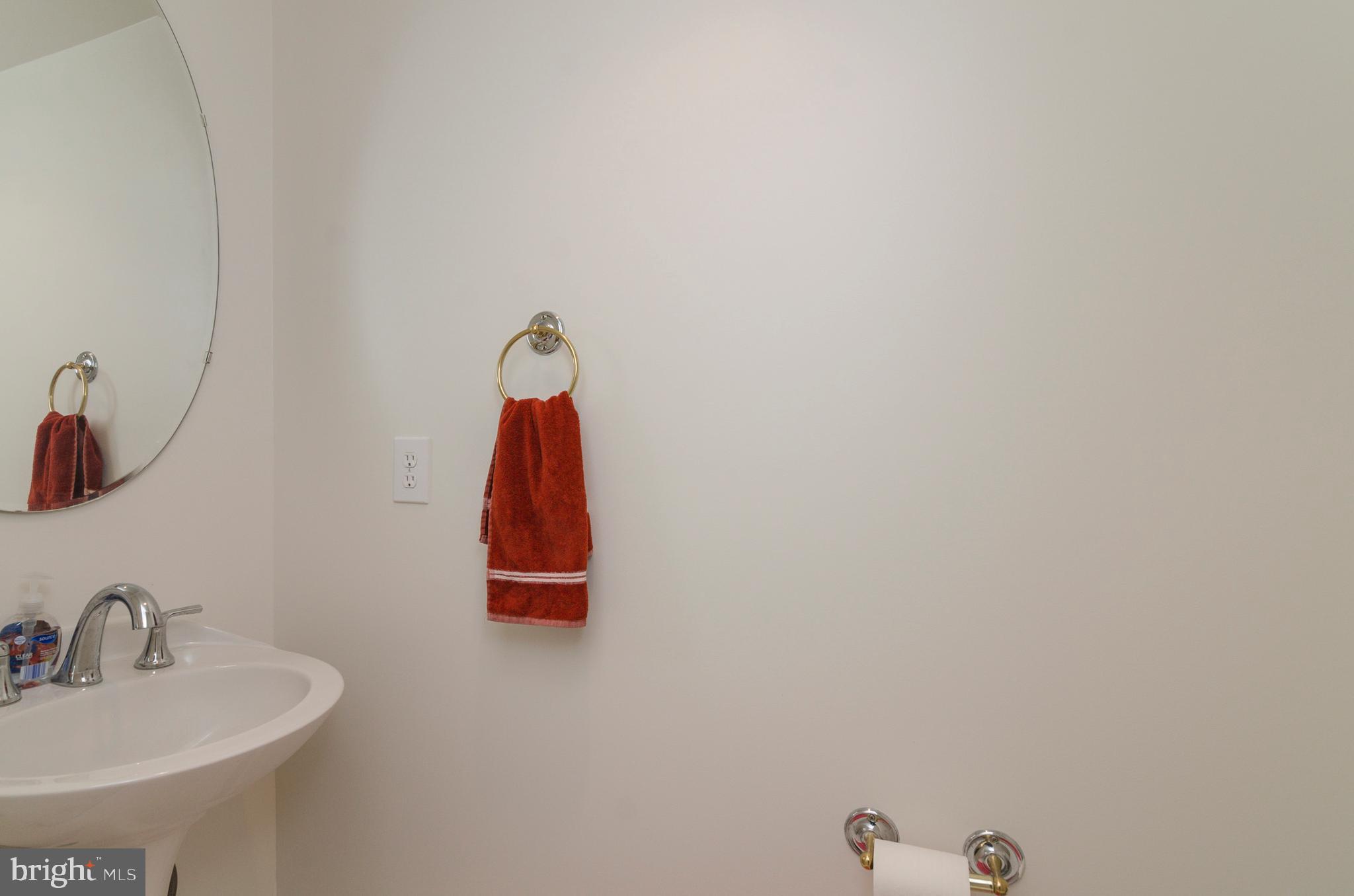 ROSE HILL FALLS - Residential