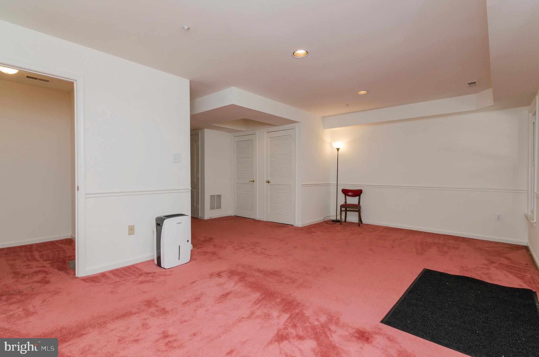 ROSE HILL FALLS - Residential