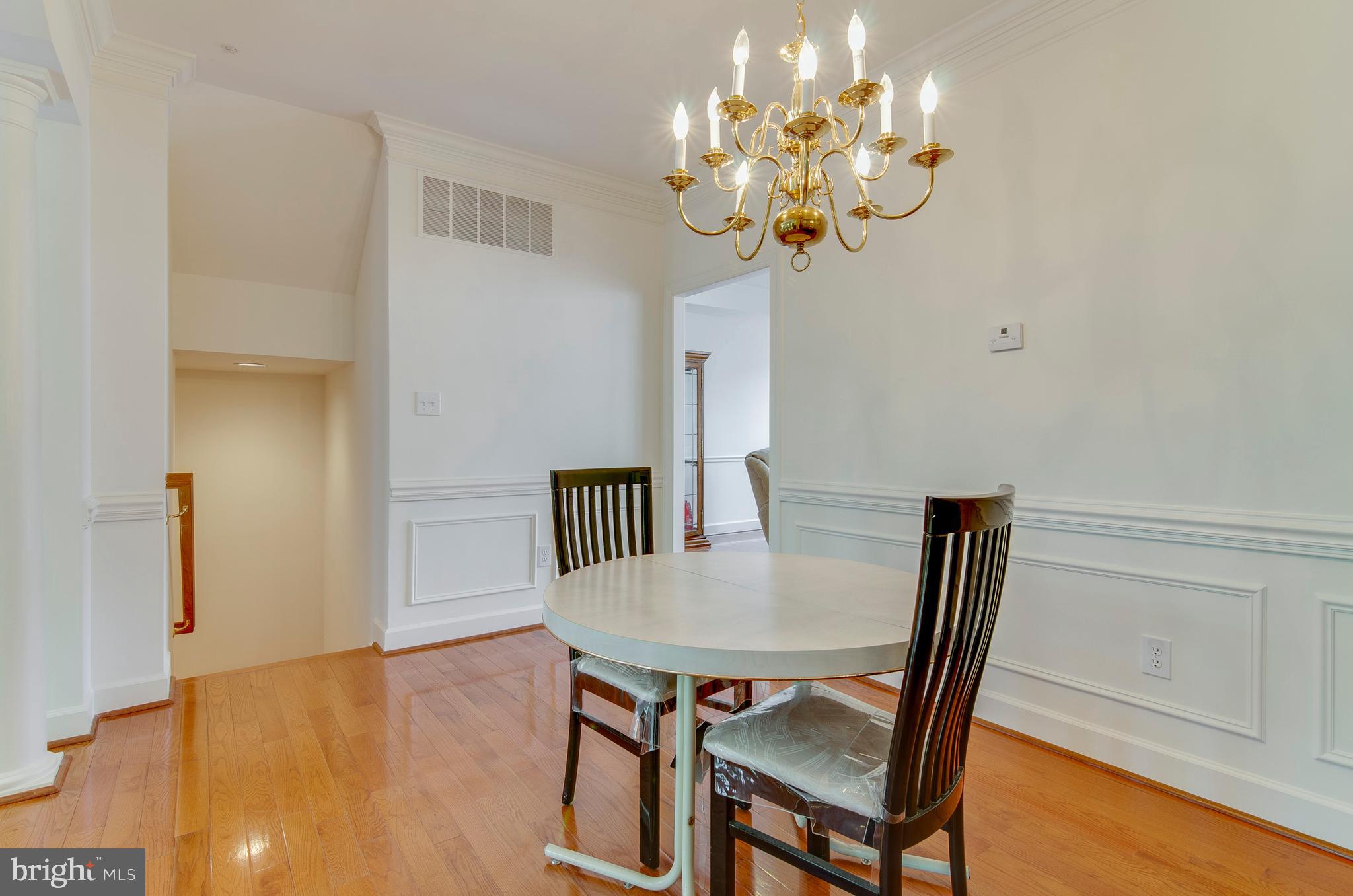 ROSE HILL FALLS - Residential