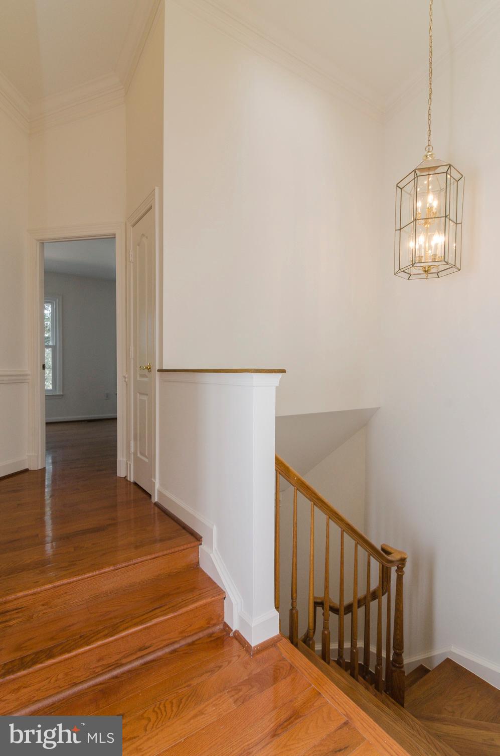 ROSE HILL FALLS - Residential