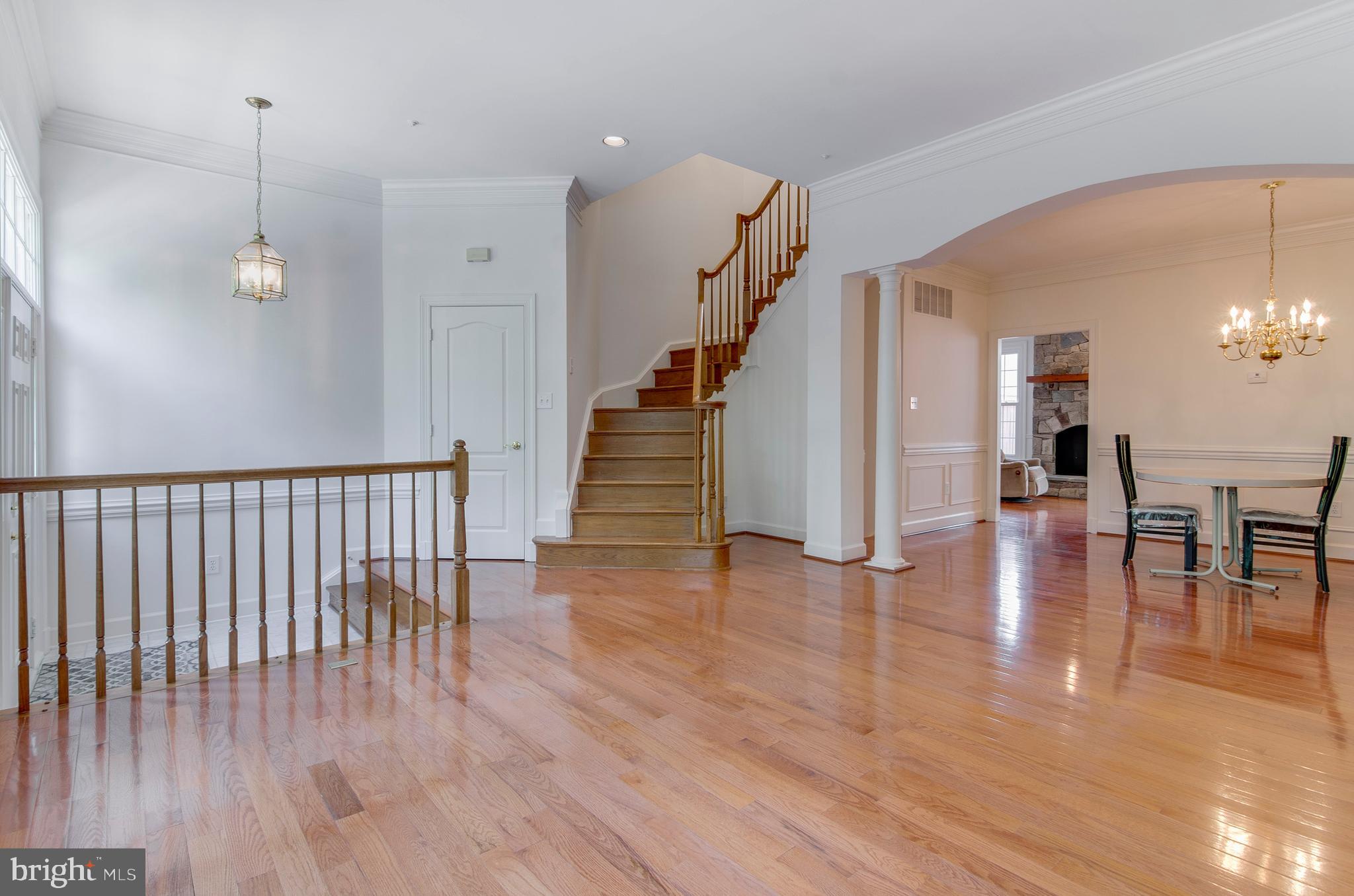 ROSE HILL FALLS - Residential