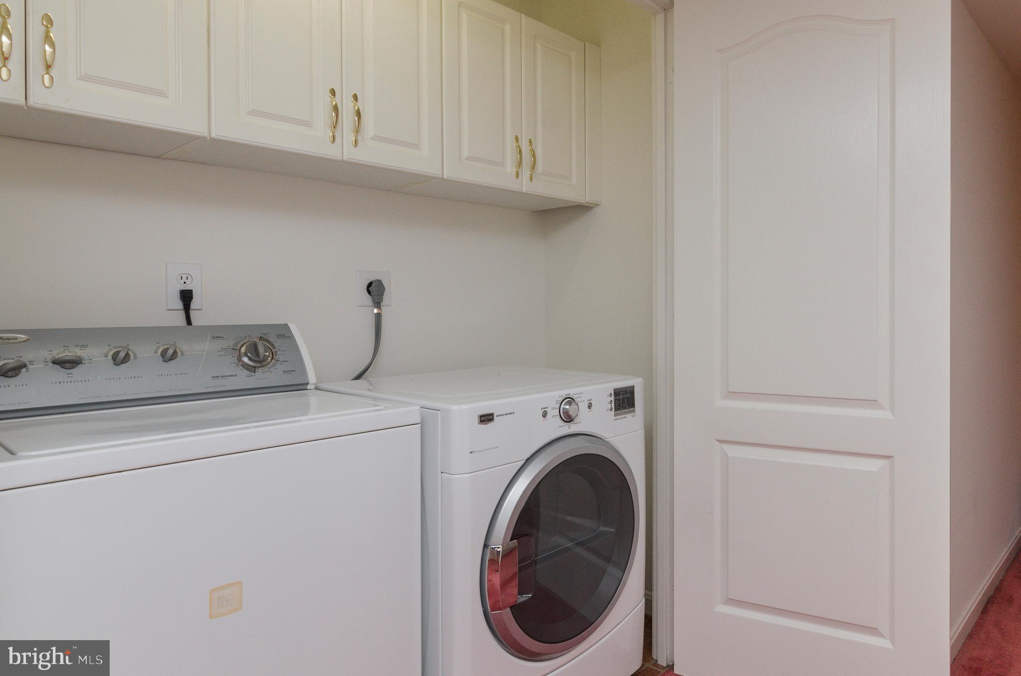 ROSE HILL FALLS - Residential