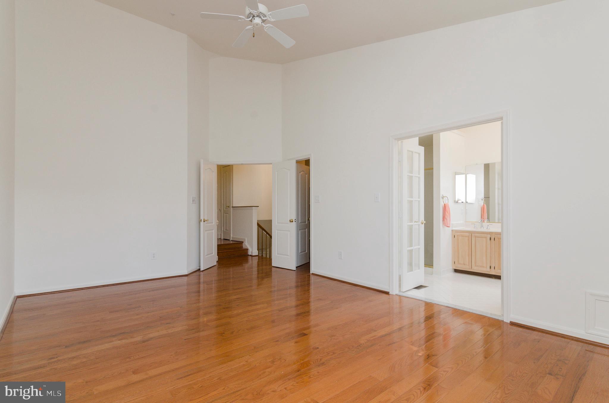 ROSE HILL FALLS - Residential