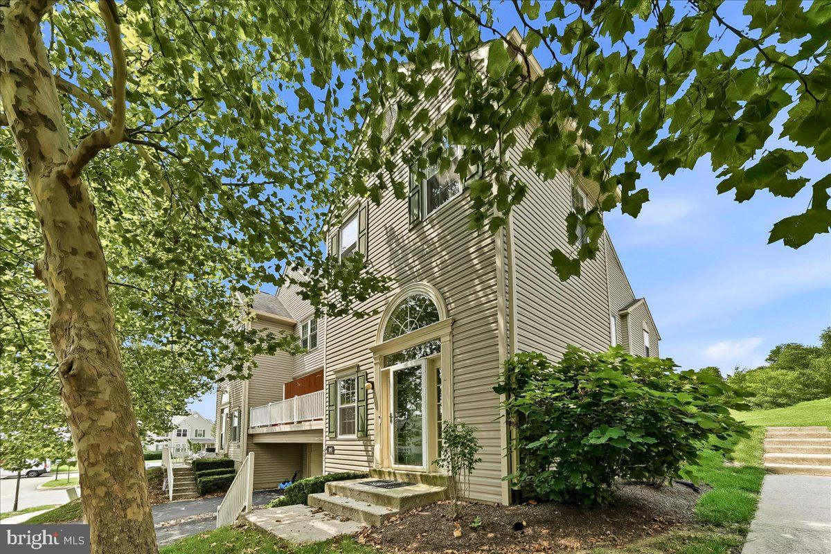 483 STONEGLEN STREET