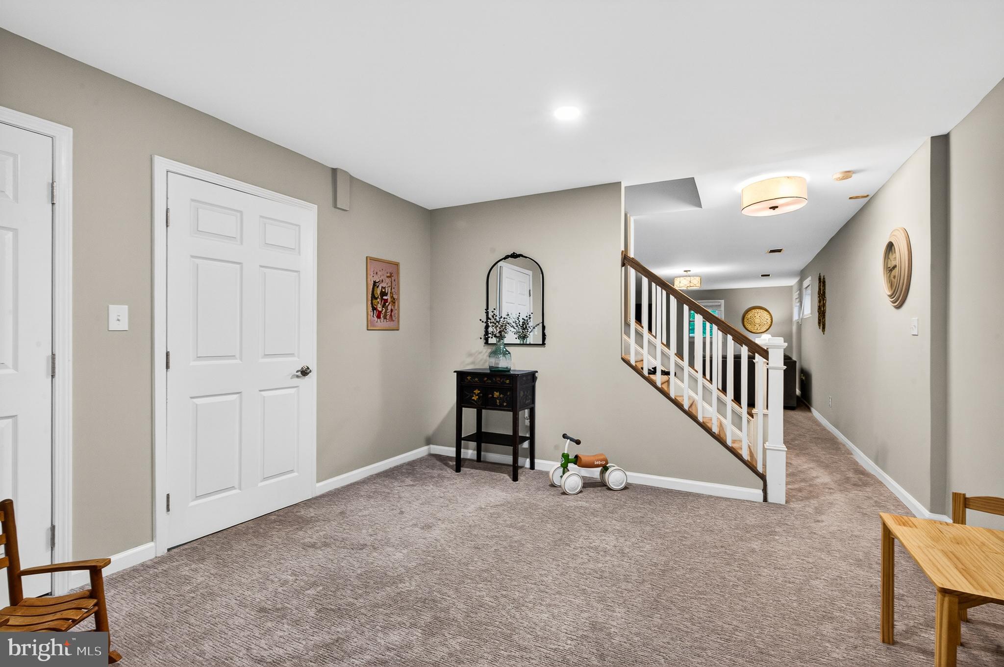 HAMPTON MANOR ESTATES - Residential