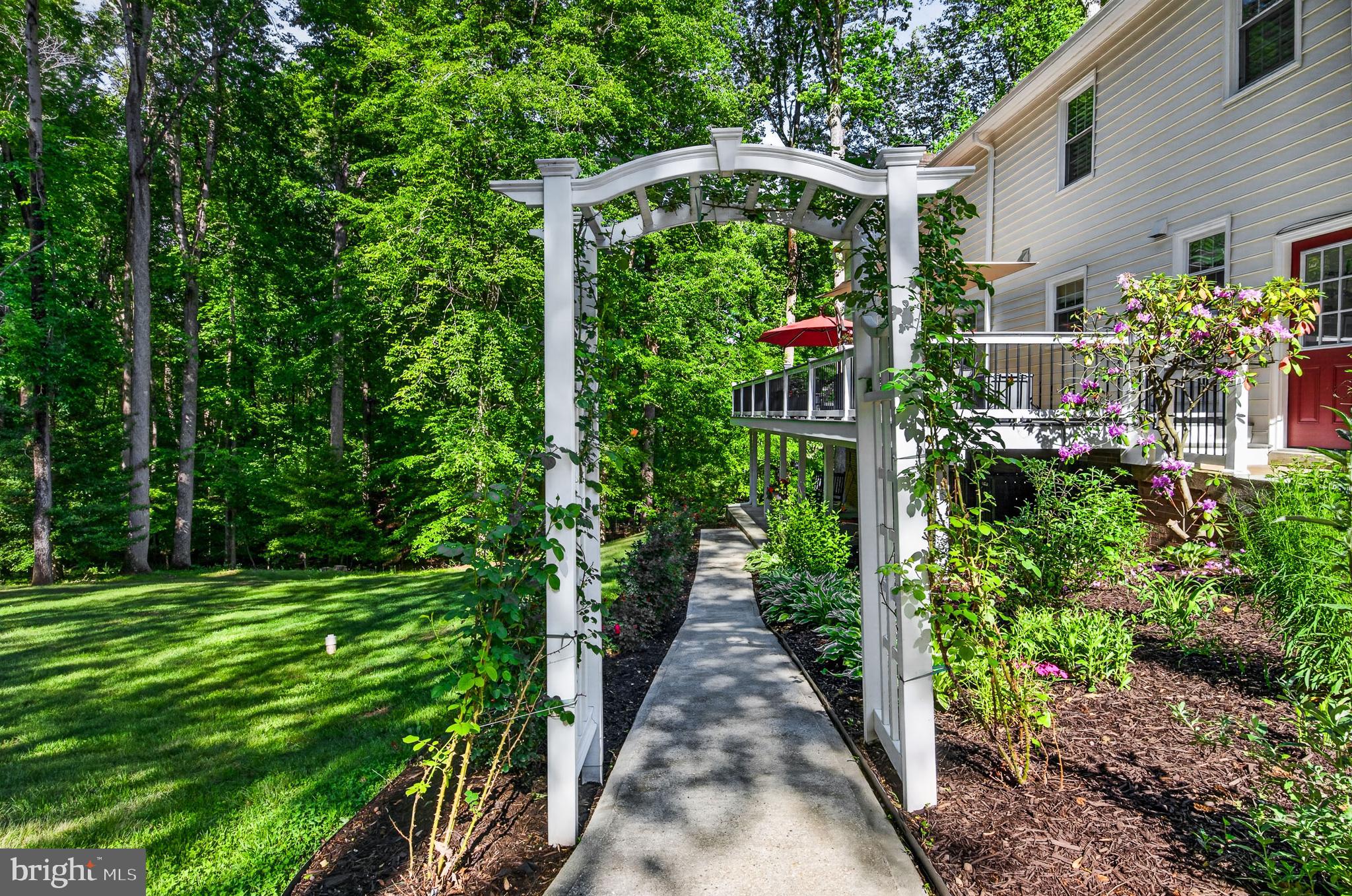HAMPTON MANOR ESTATES - Residential