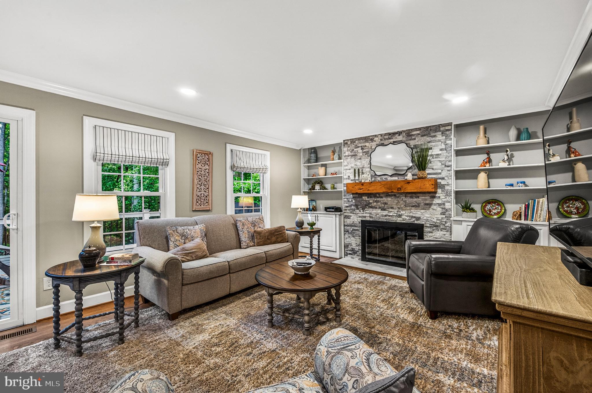 HAMPTON MANOR ESTATES - Residential