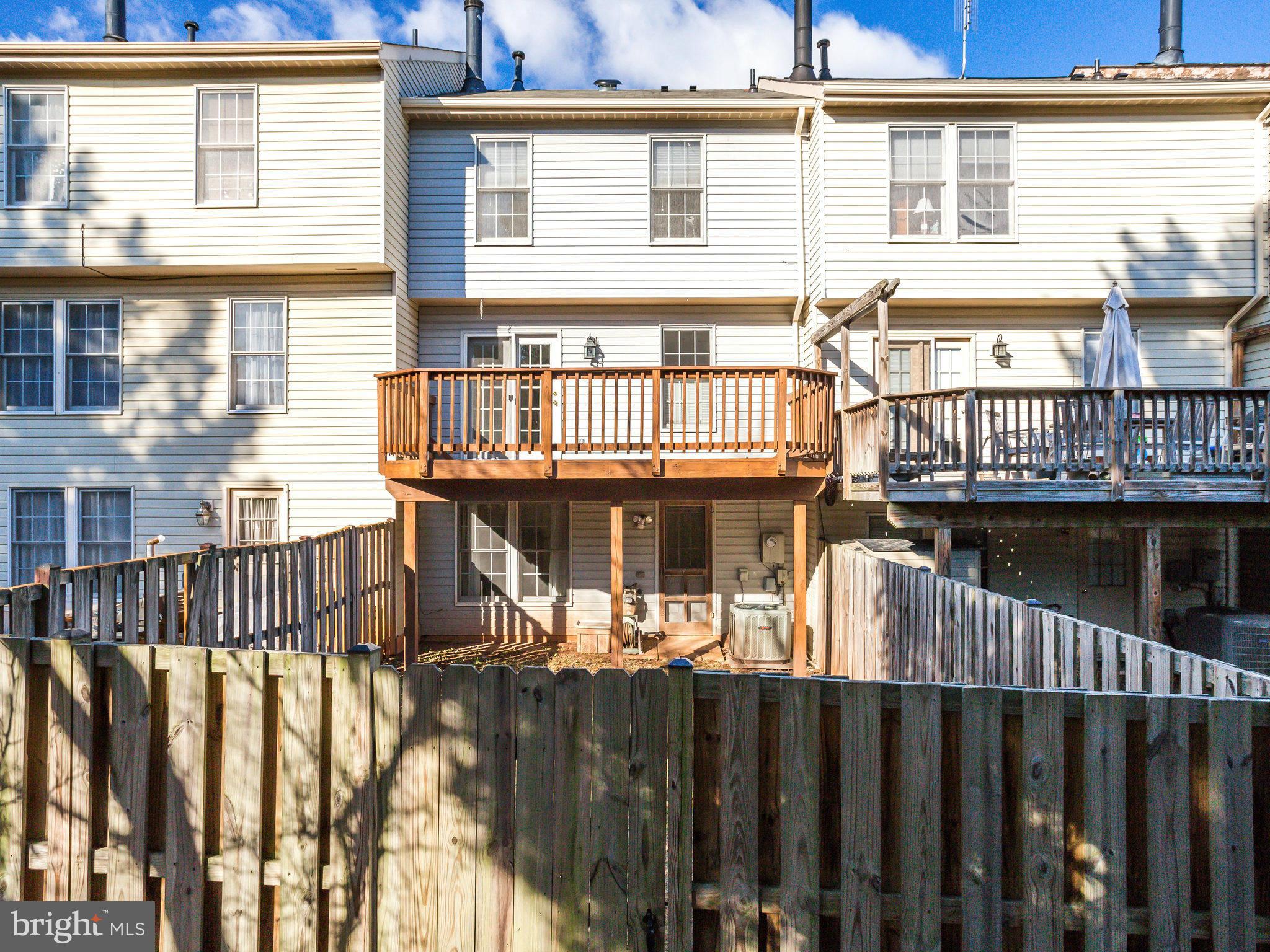 WOODSTONE - Residential