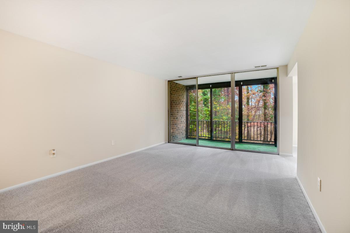 CHELSEA WOODS CONDO - Residential