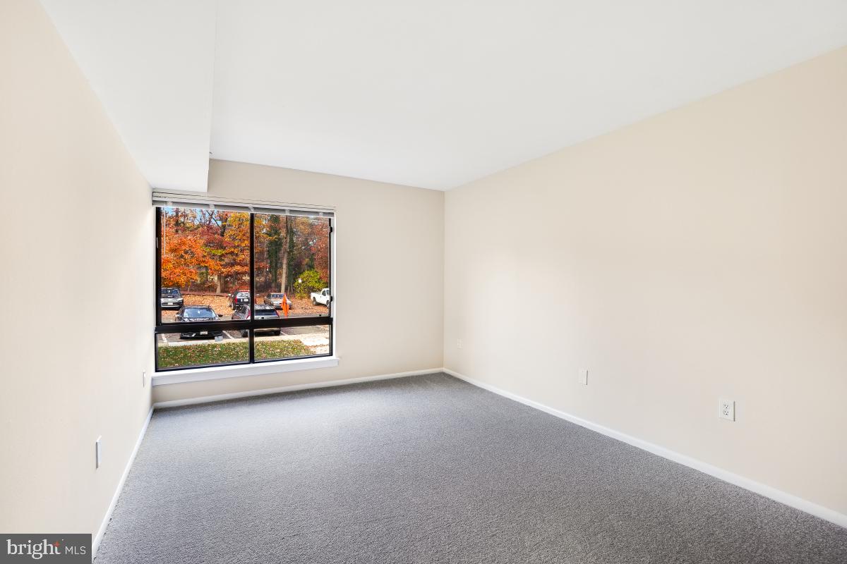 CHELSEA WOODS CONDO - Residential