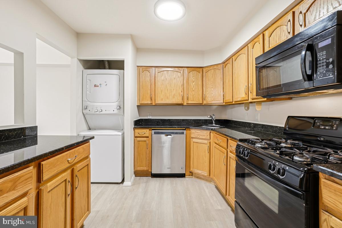 CHELSEA WOODS CONDO - Residential