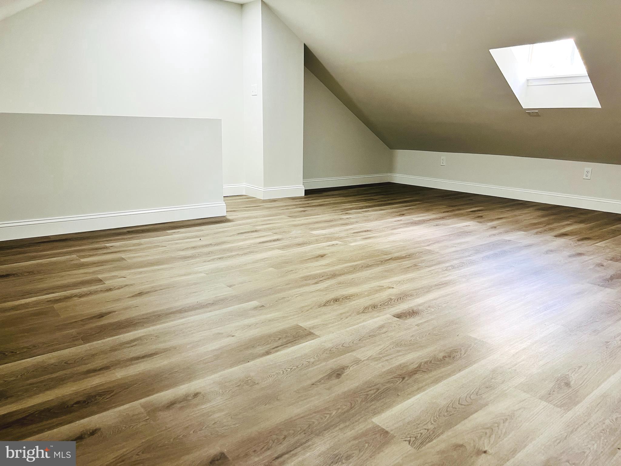 PERRING LOCH - Residential