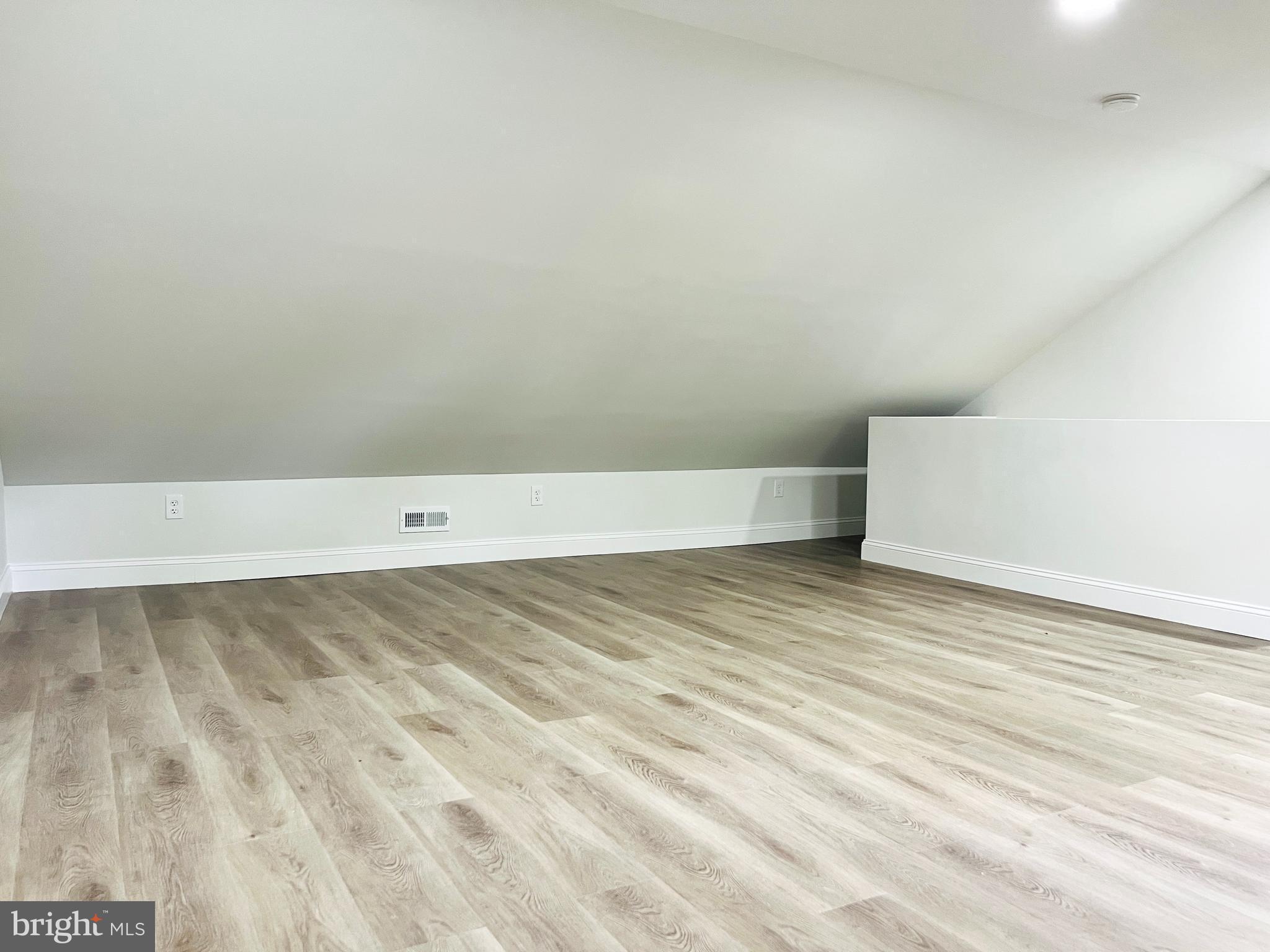 PERRING LOCH - Residential