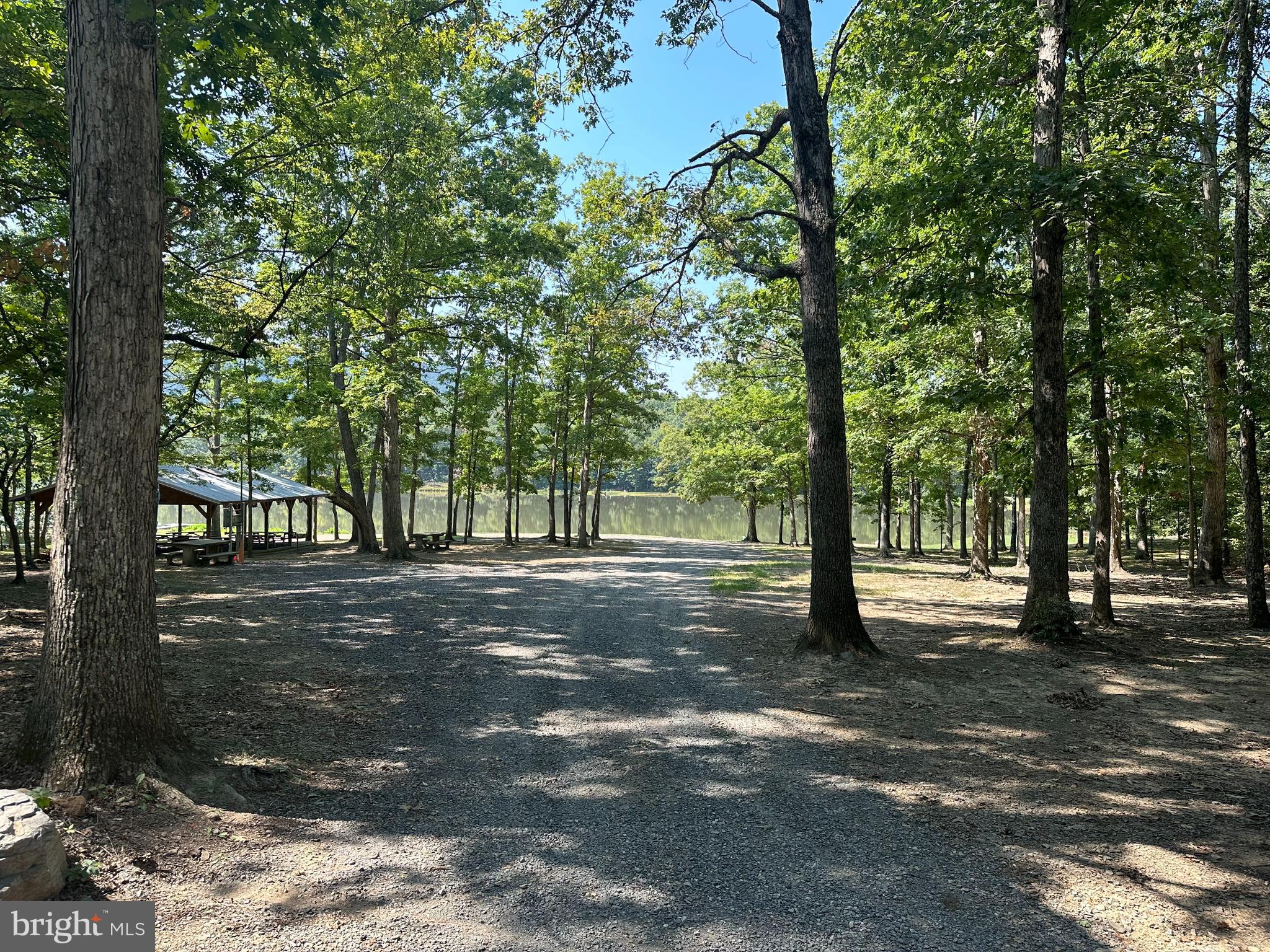 LAKE FERNDALE - Residential