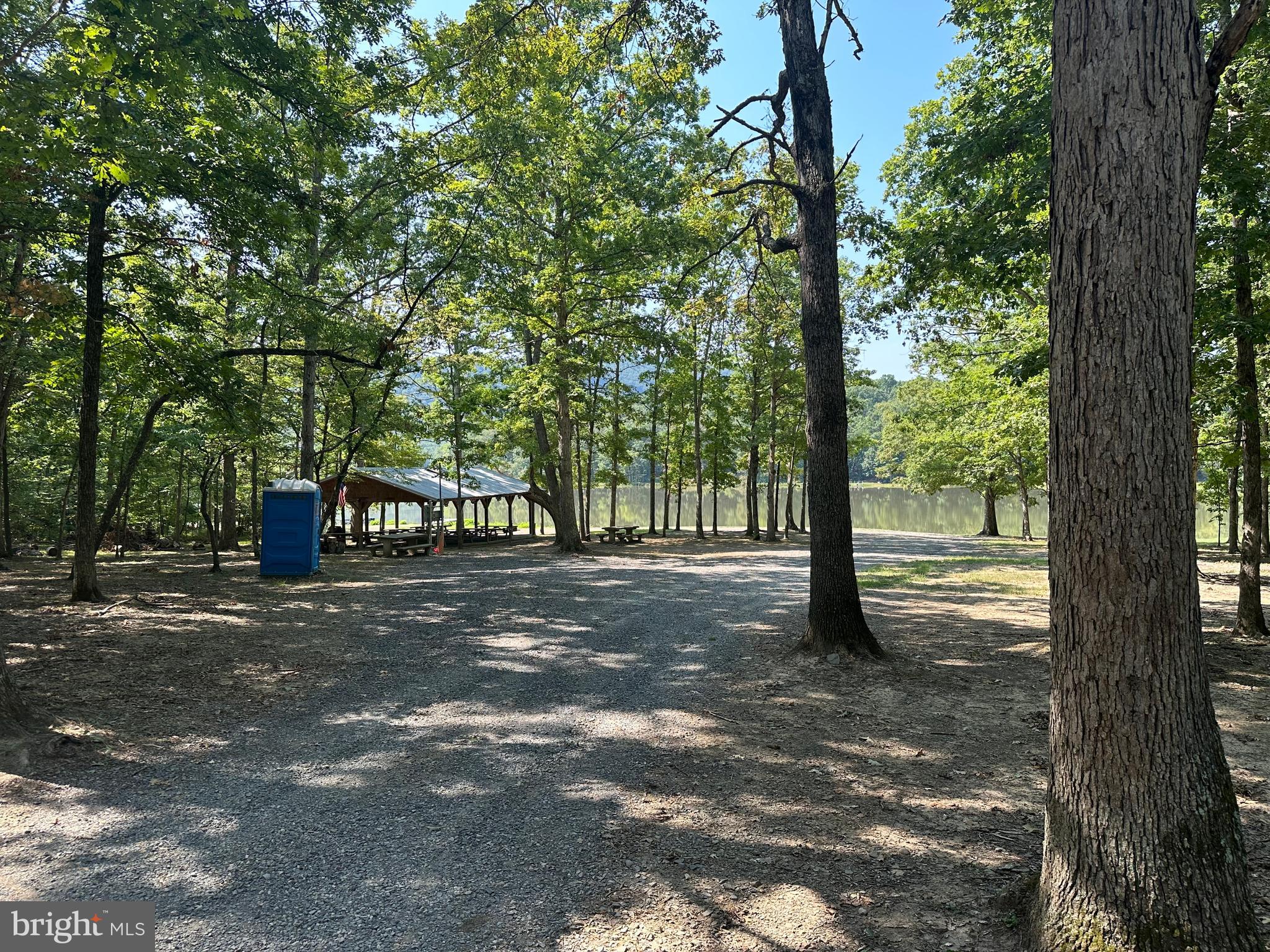 LAKE FERNDALE - Residential