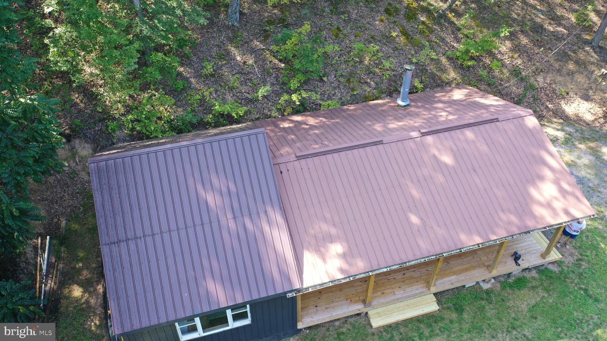 LAKE FERNDALE - Residential