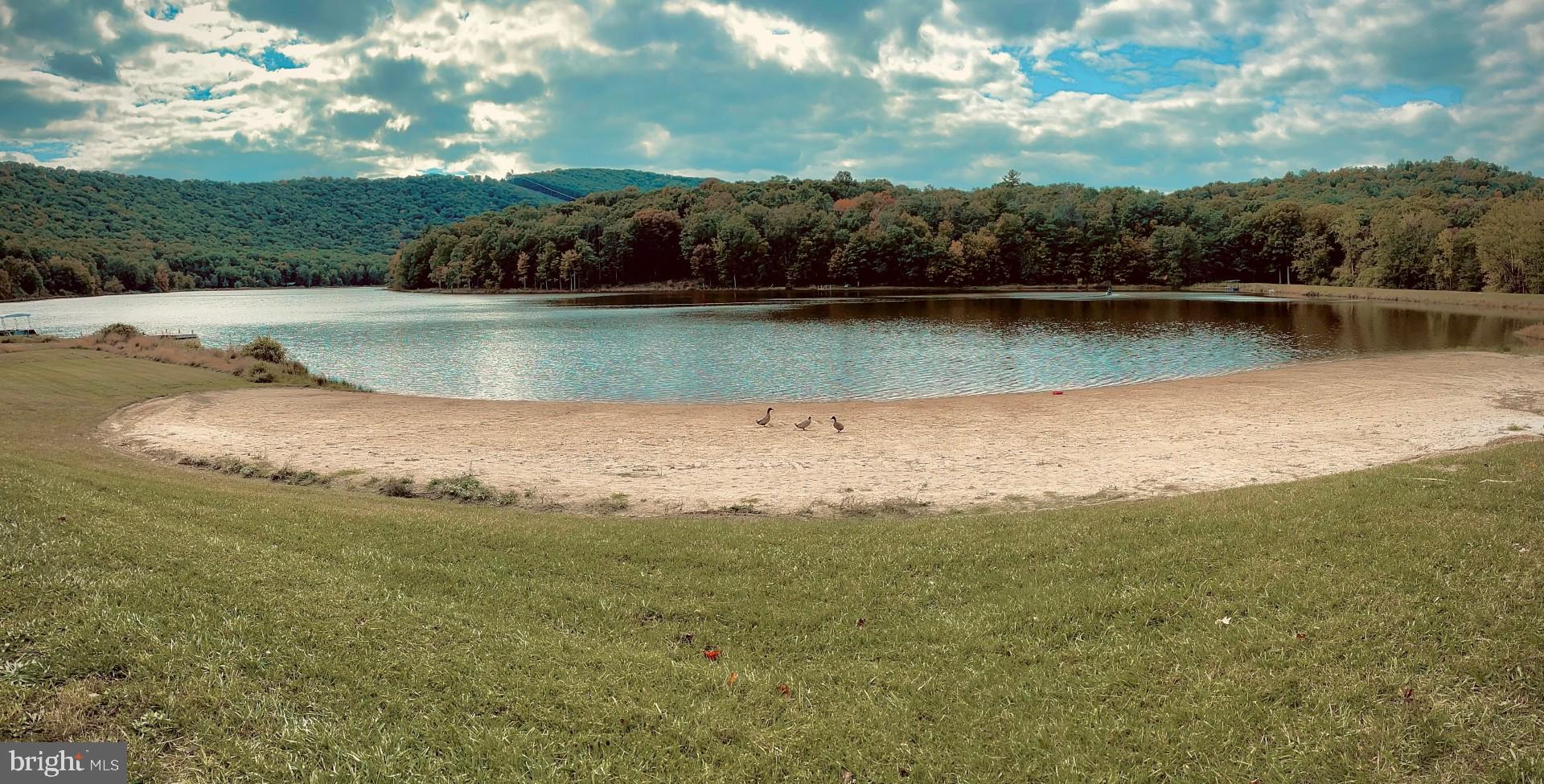 LAKE FERNDALE - Residential