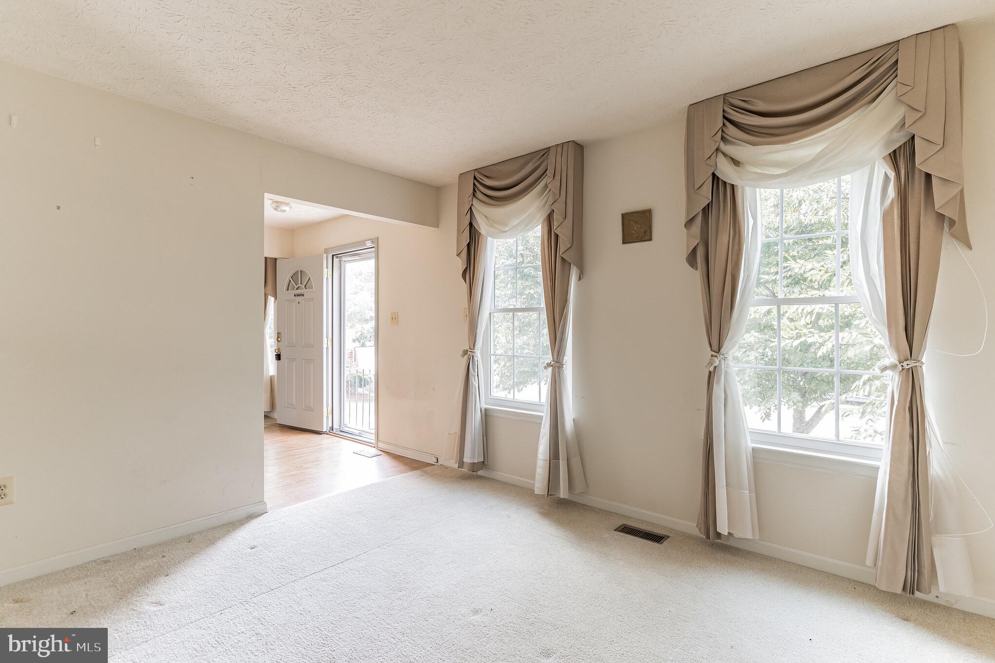 SOUTH HAMPTON SUB - Residential