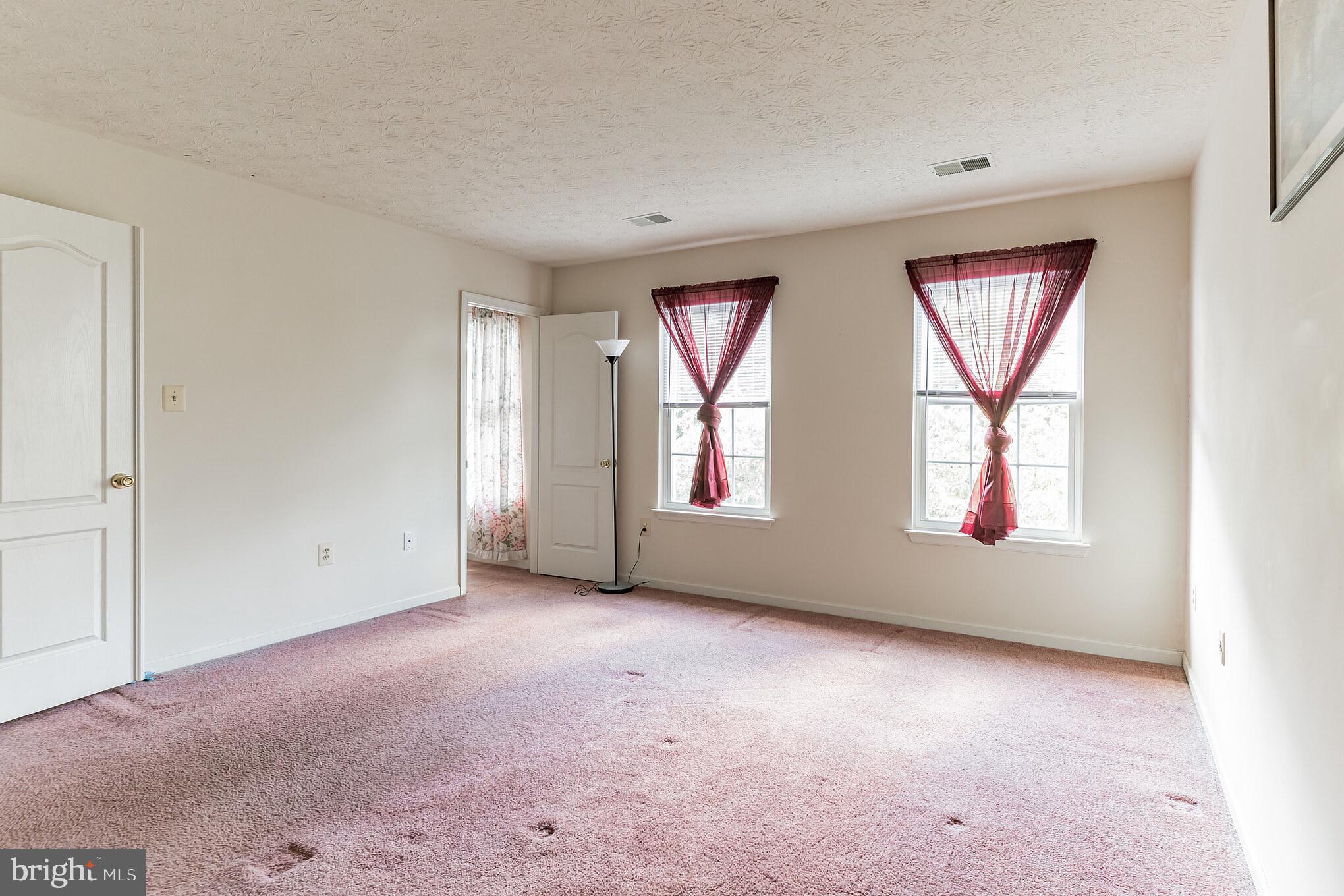 SOUTH HAMPTON SUB - Residential