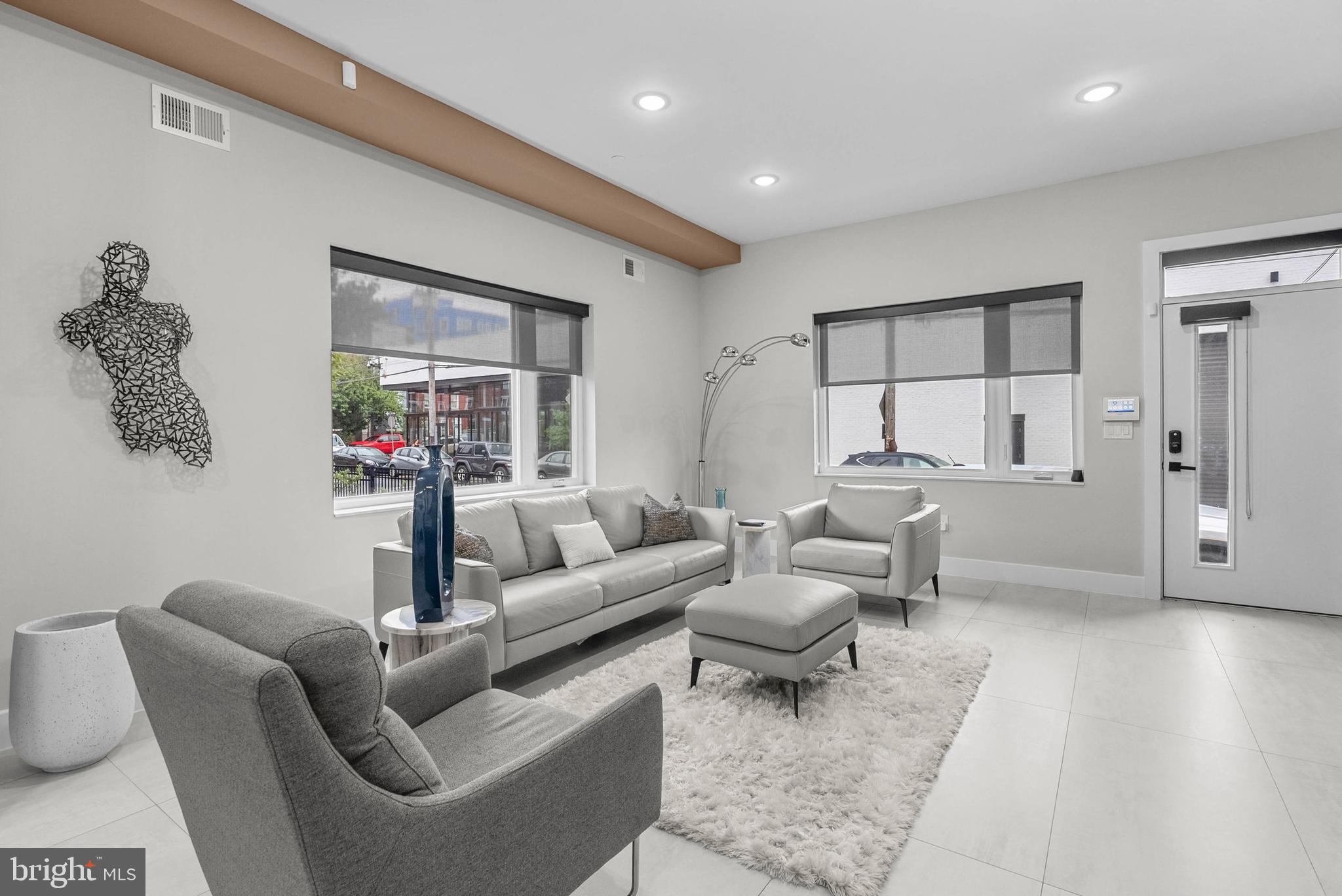 OLDE KENSINGTON - Residential