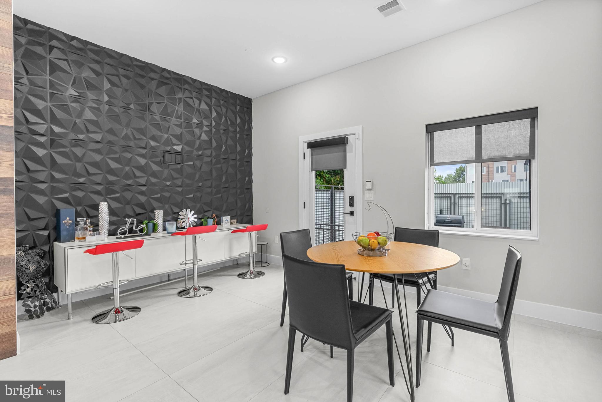 OLDE KENSINGTON - Residential