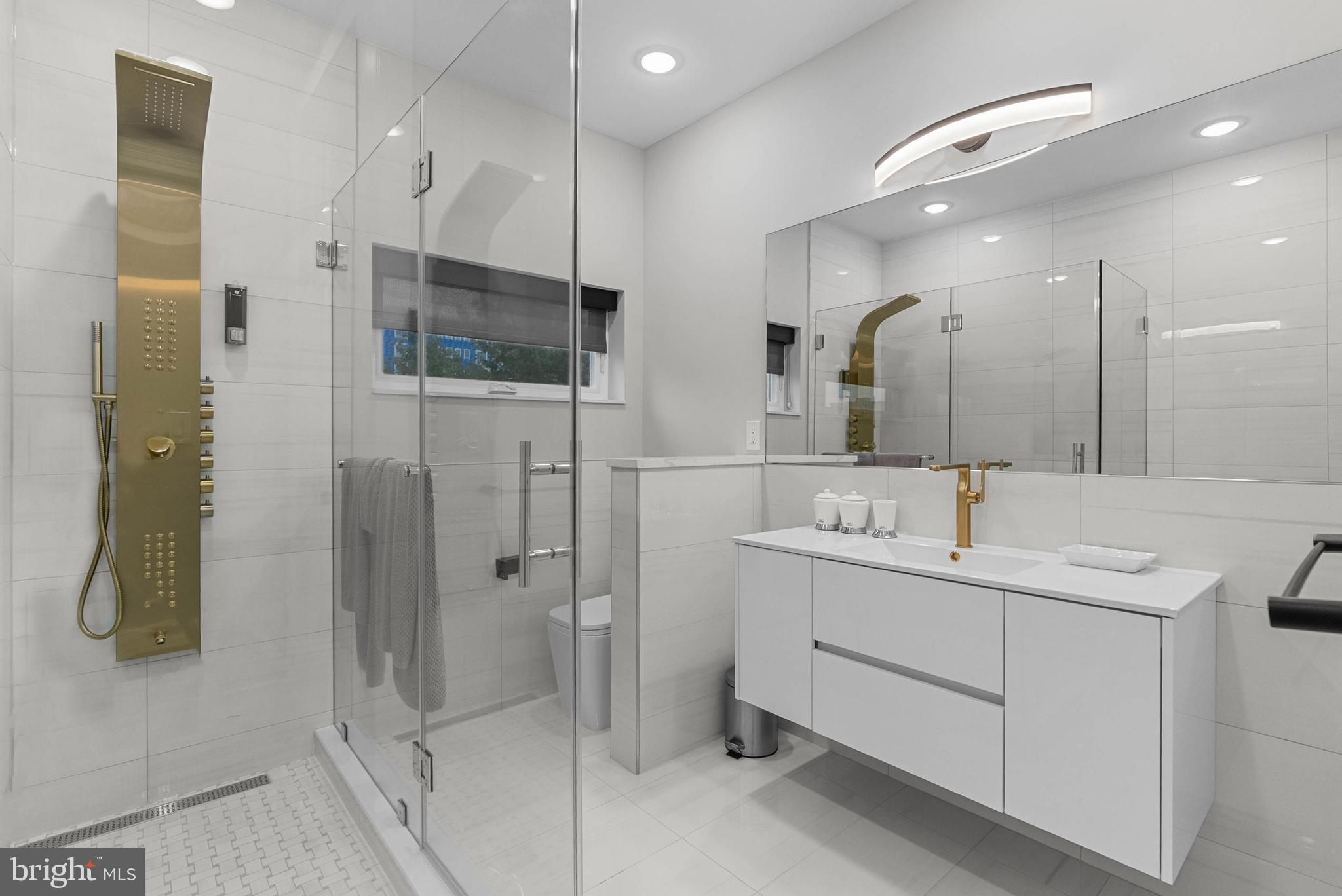 OLDE KENSINGTON - Residential