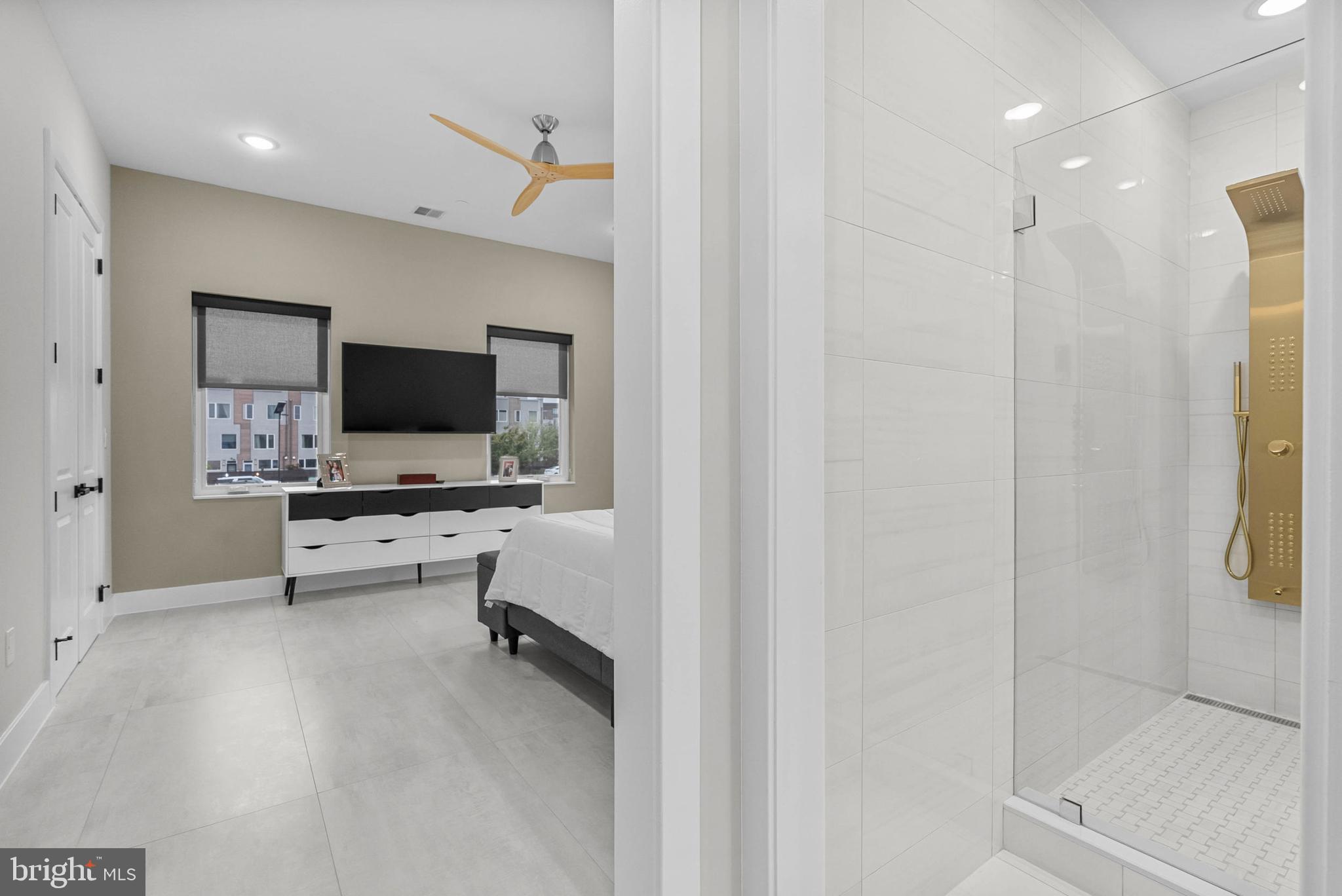 OLDE KENSINGTON - Residential