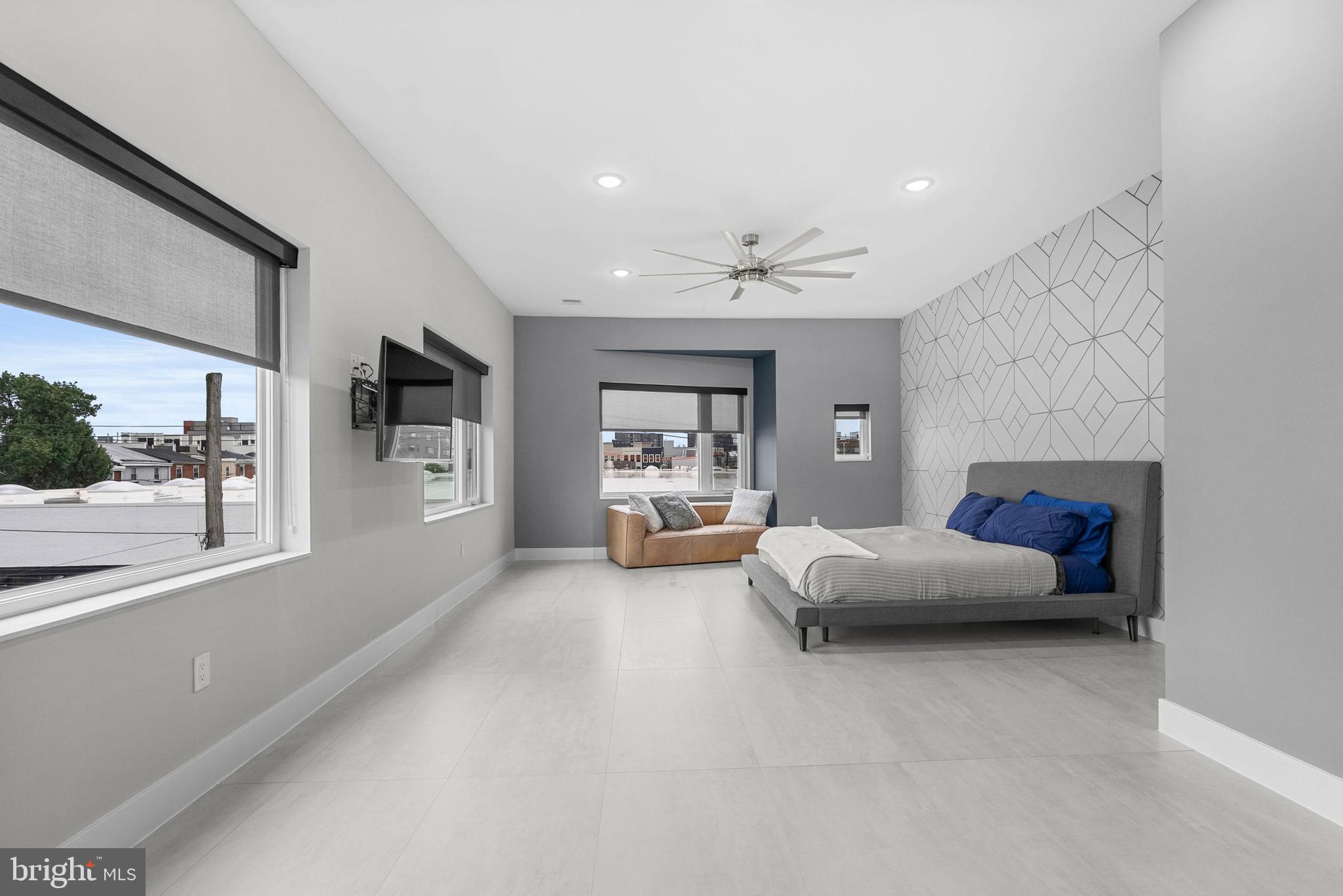 OLDE KENSINGTON - Residential