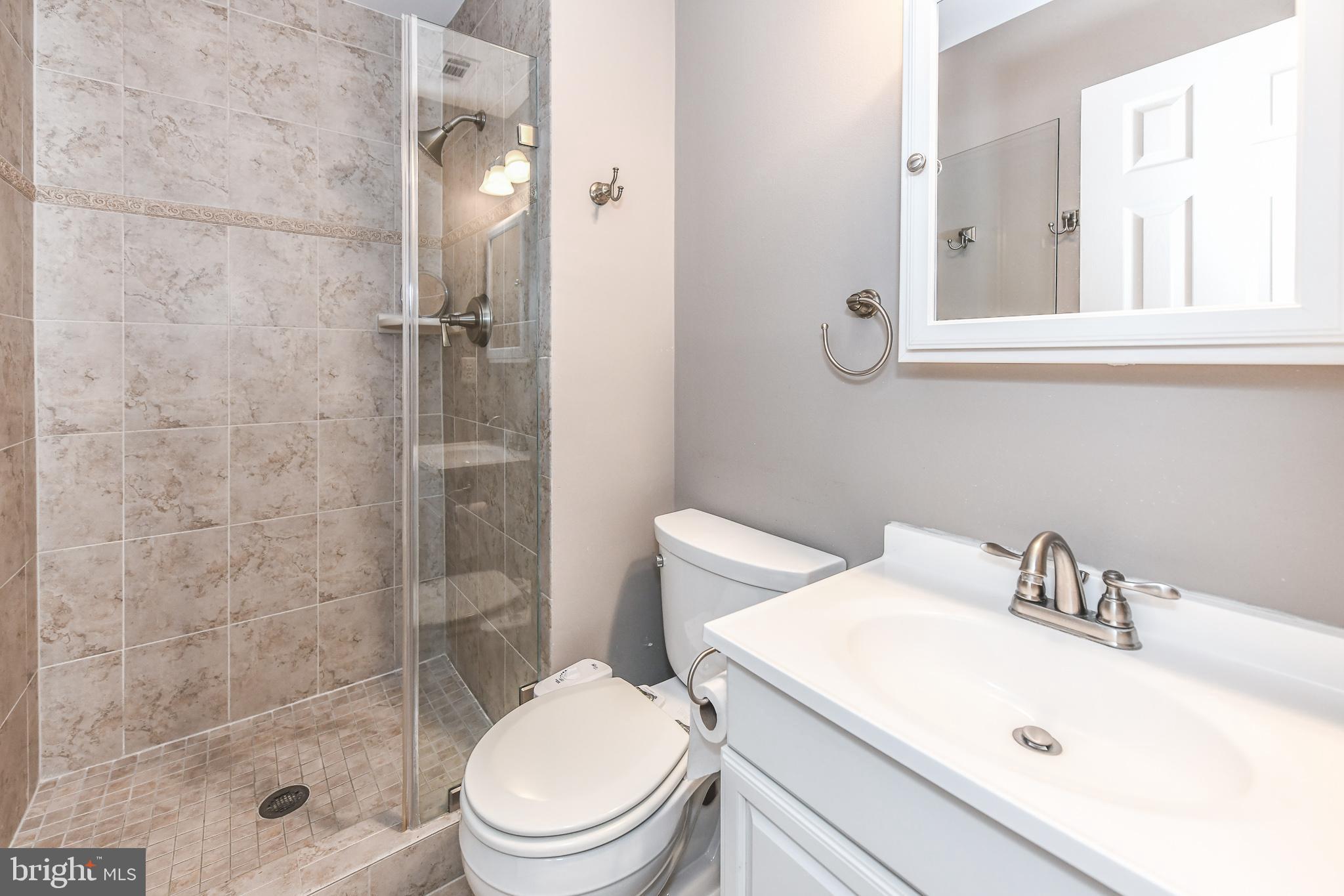 WATERFORD - Residential Lease