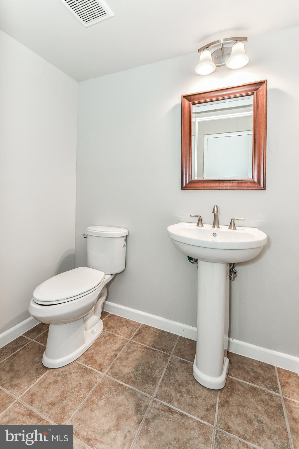 WATERFORD - Residential Lease