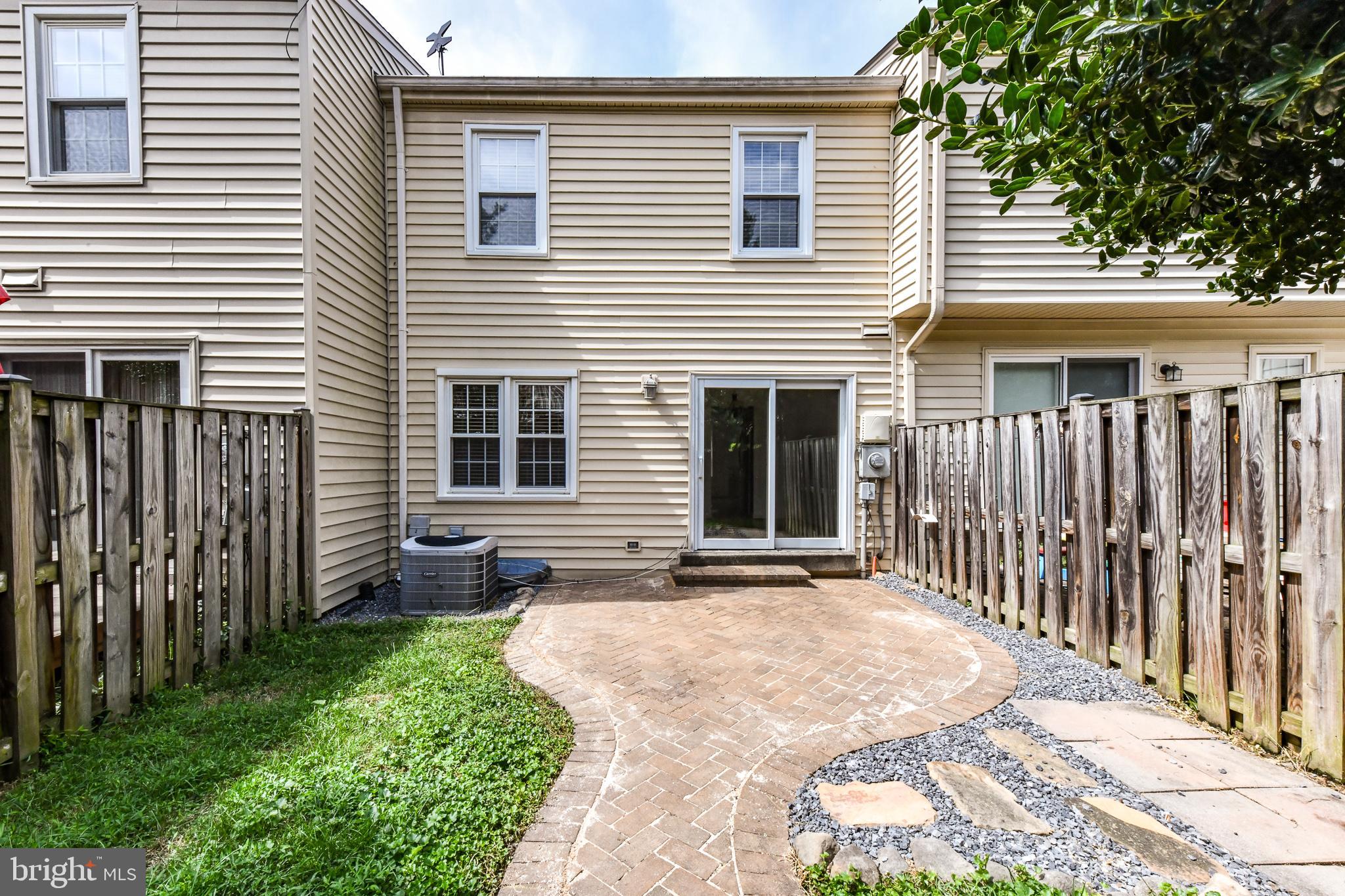 WATERFORD - Residential Lease