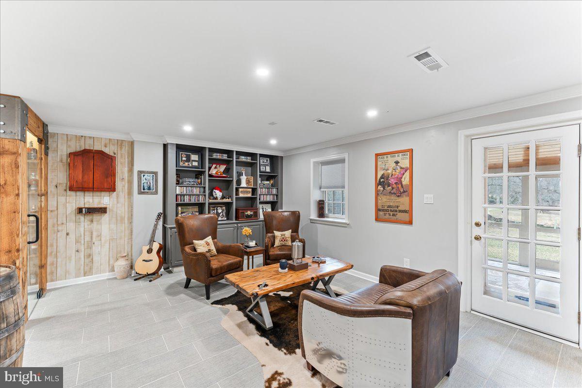 WILLOWMERE - Residential