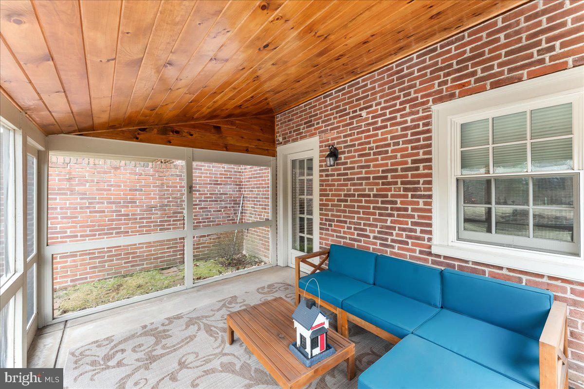 WILLOWMERE - Residential