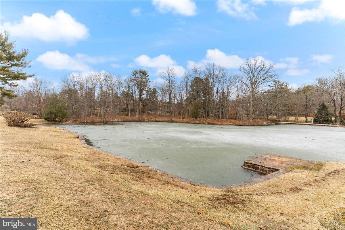 WILLOWMERE - Residential