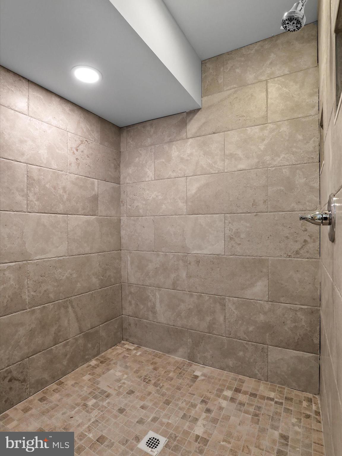 LAYTONIA - Residential