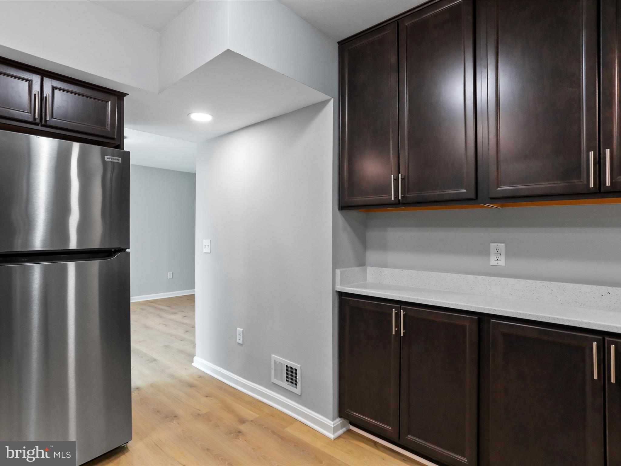 LAYTONIA - Residential