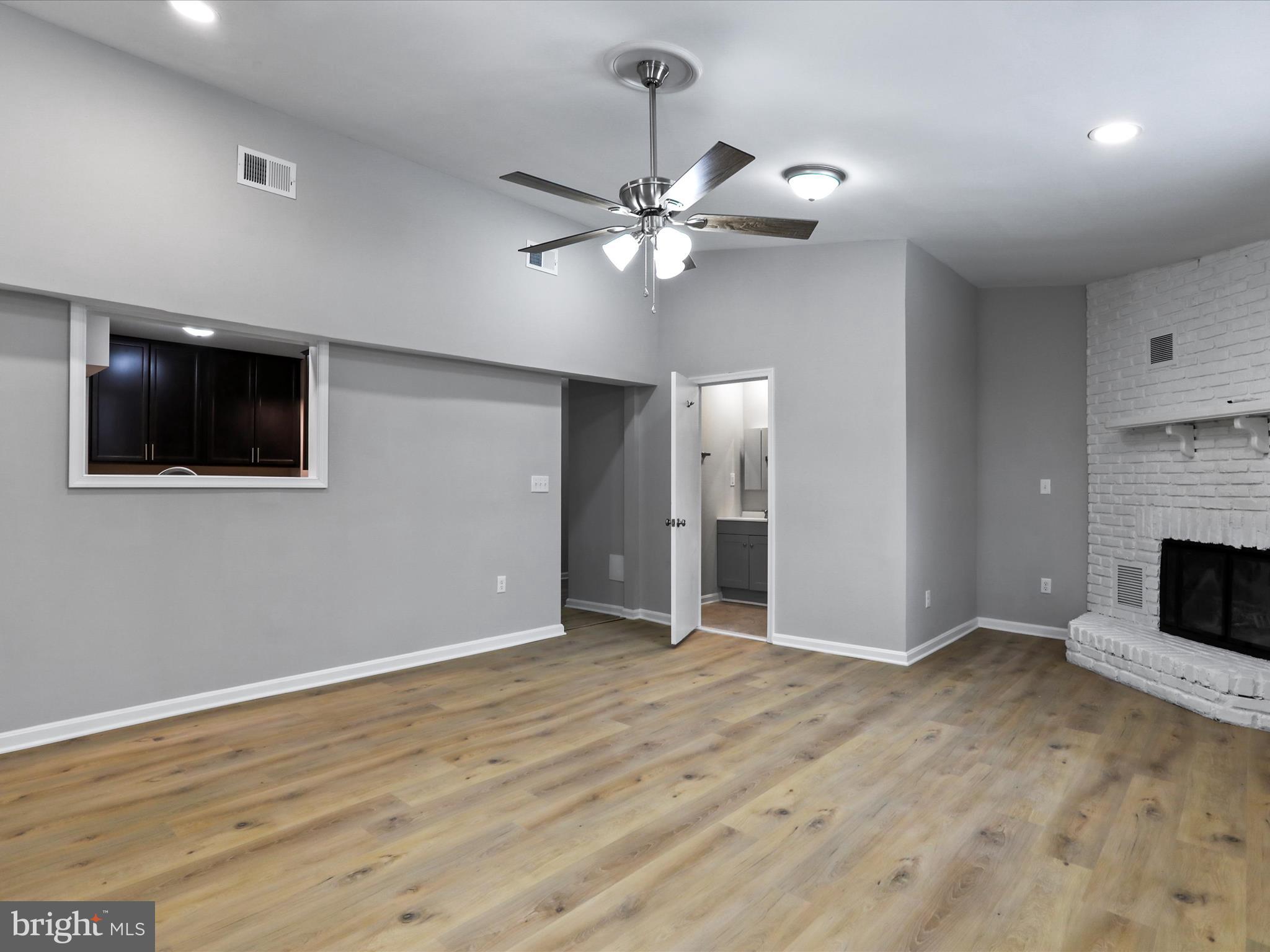 LAYTONIA - Residential