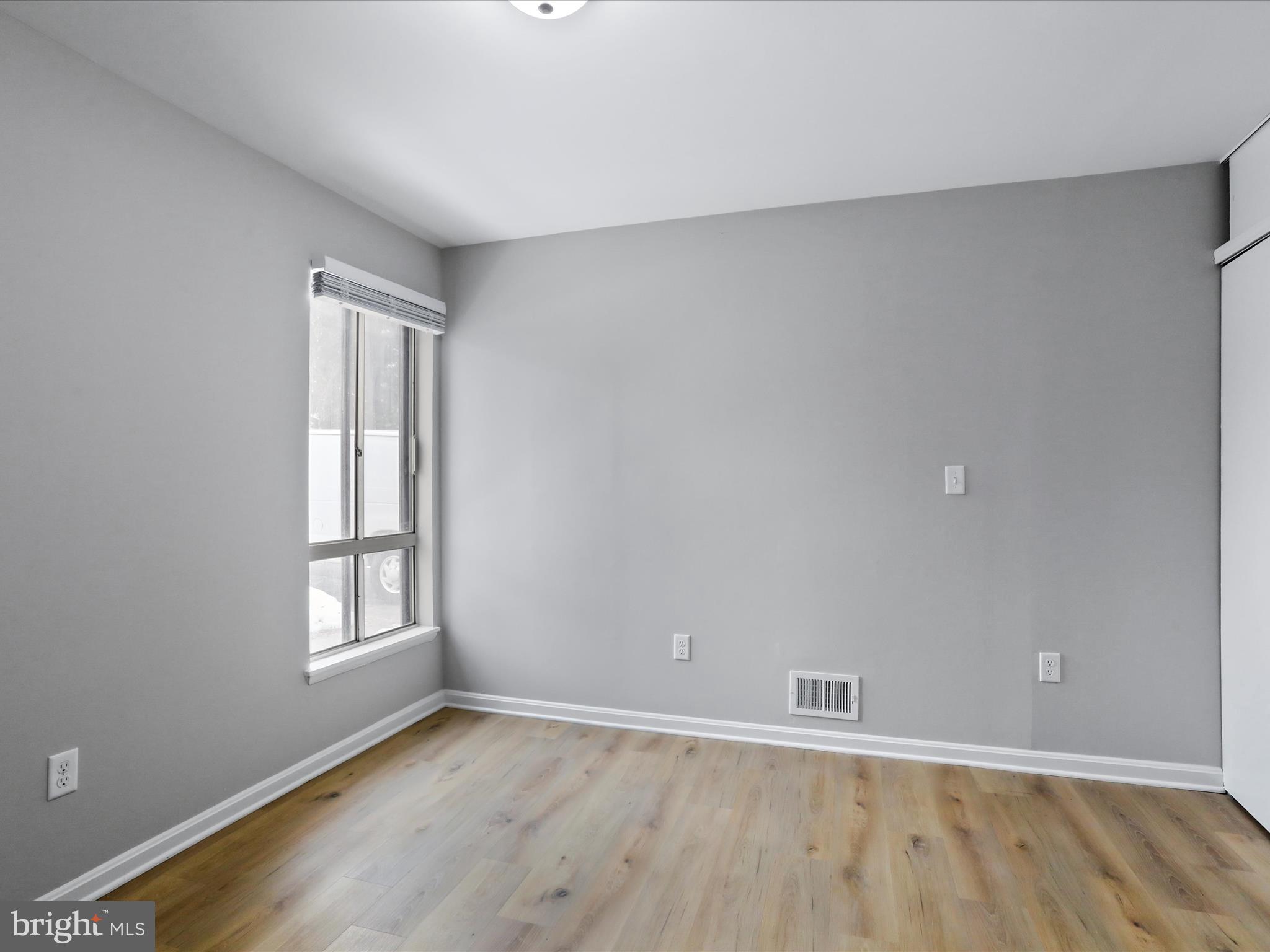 LAYTONIA - Residential