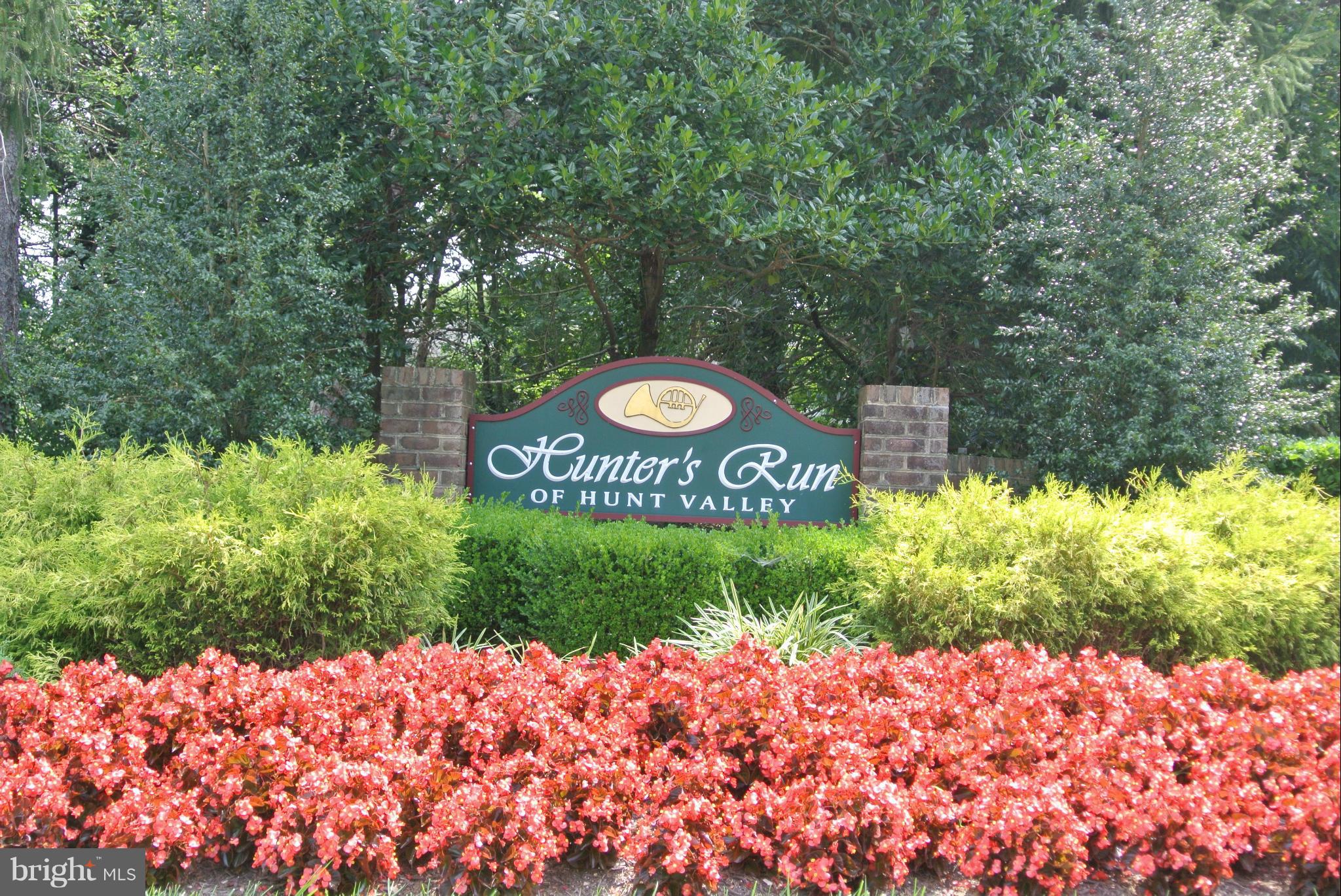 HUNTERS RUN - Residential