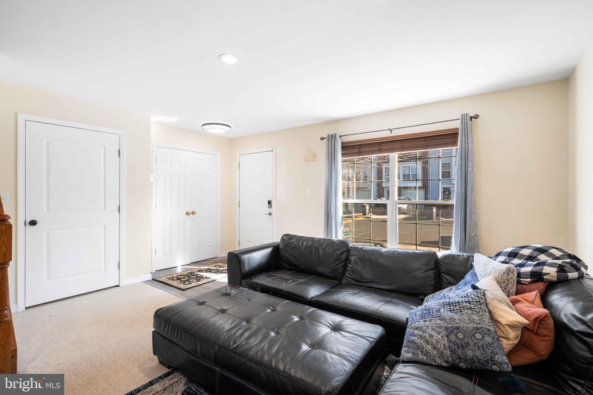 BELMONT STATION - Residential