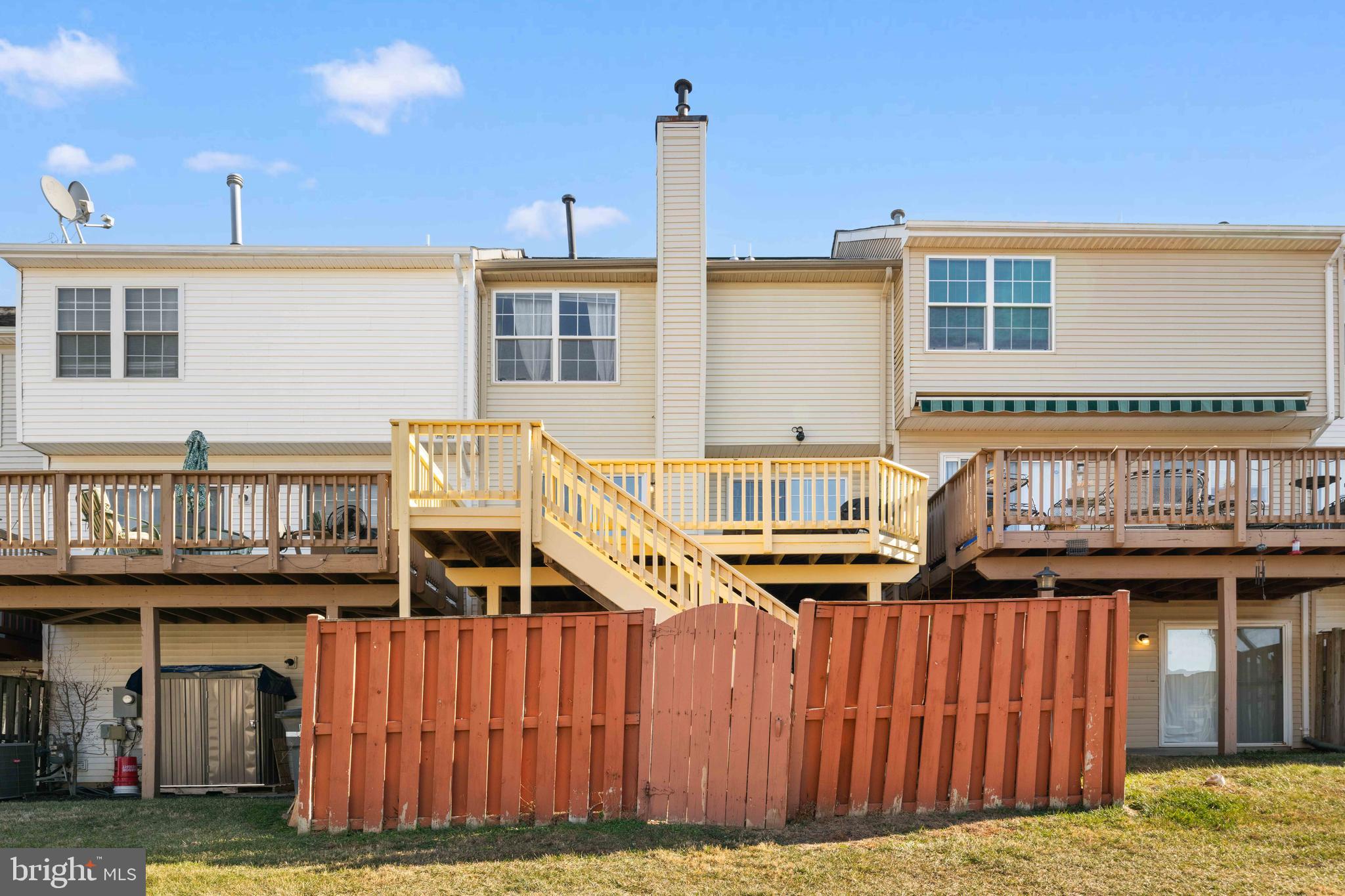 BELMONT STATION - Residential