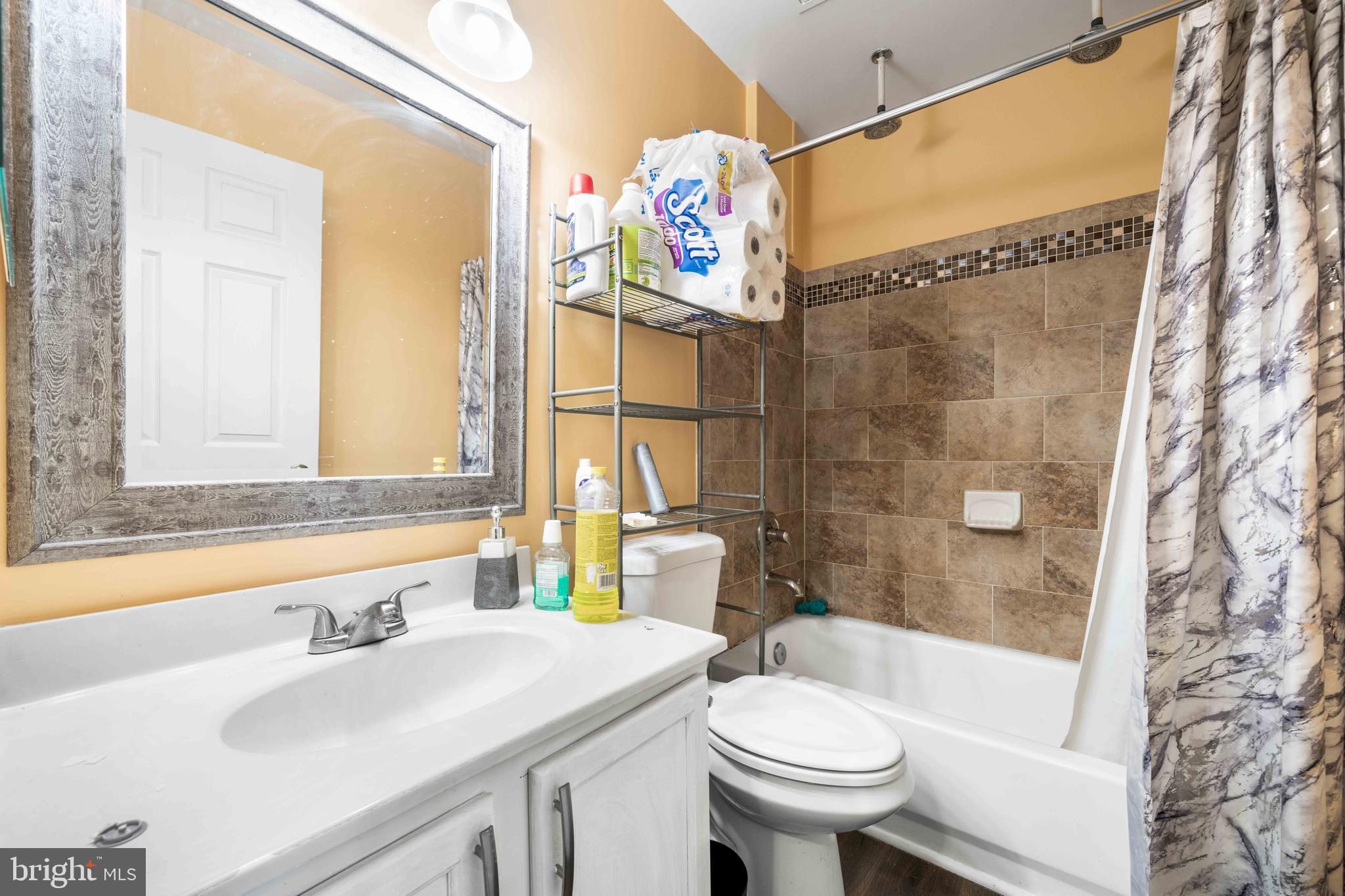 BELMONT STATION - Residential