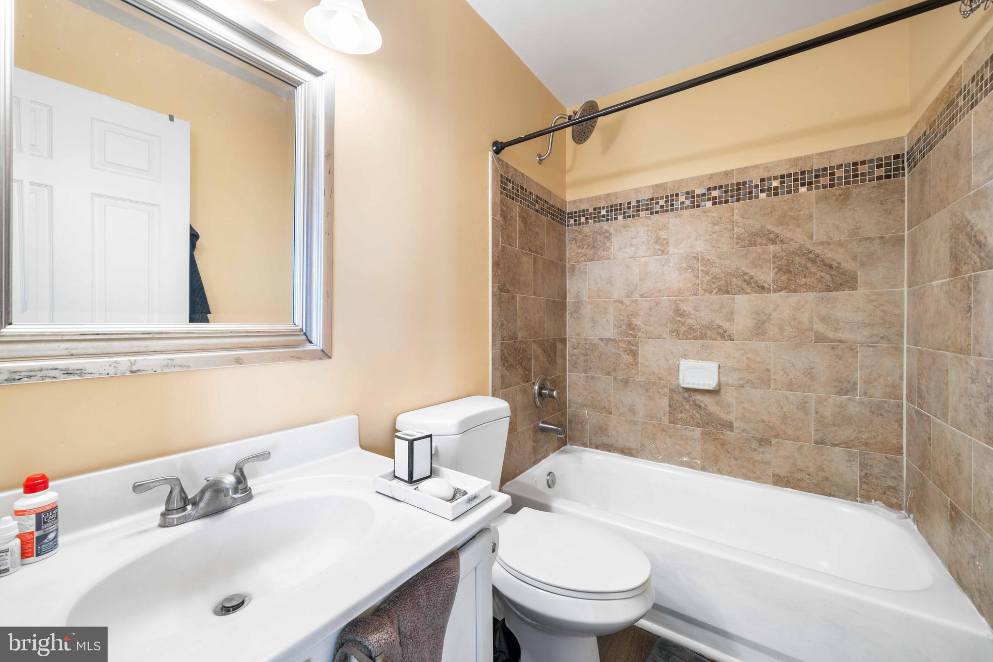 BELMONT STATION - Residential