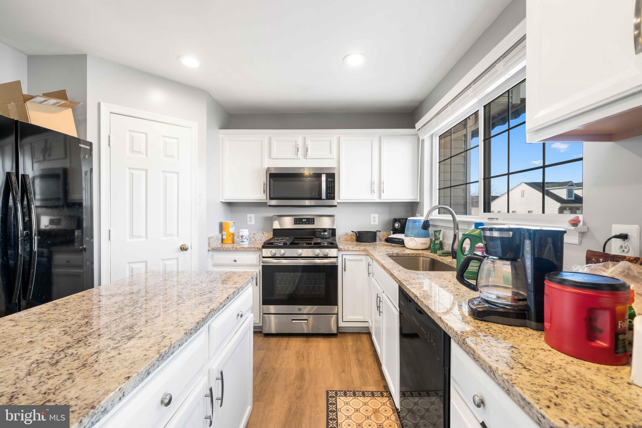 BELMONT STATION - Residential