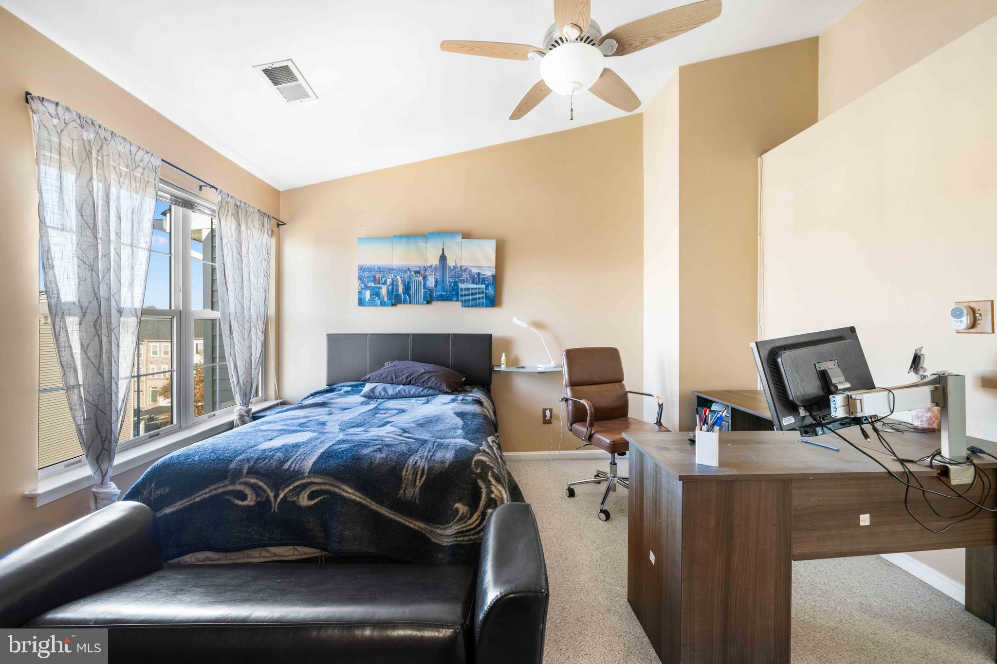 BELMONT STATION - Residential