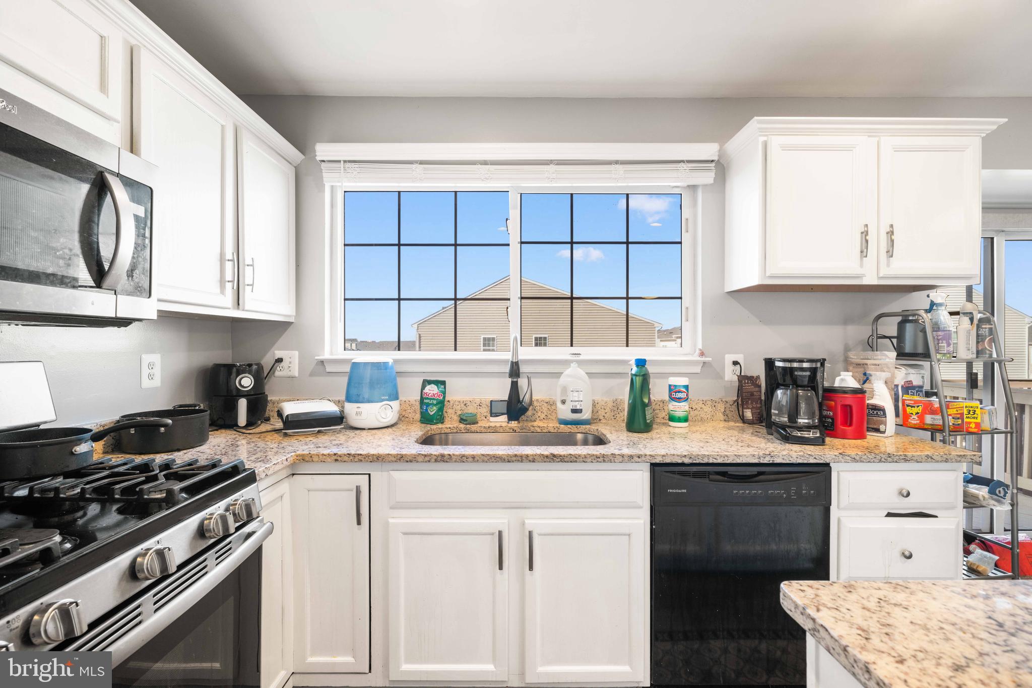 BELMONT STATION - Residential