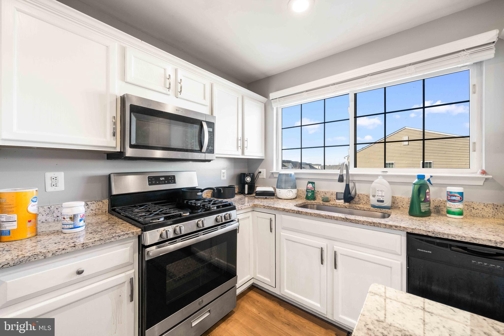 BELMONT STATION - Residential