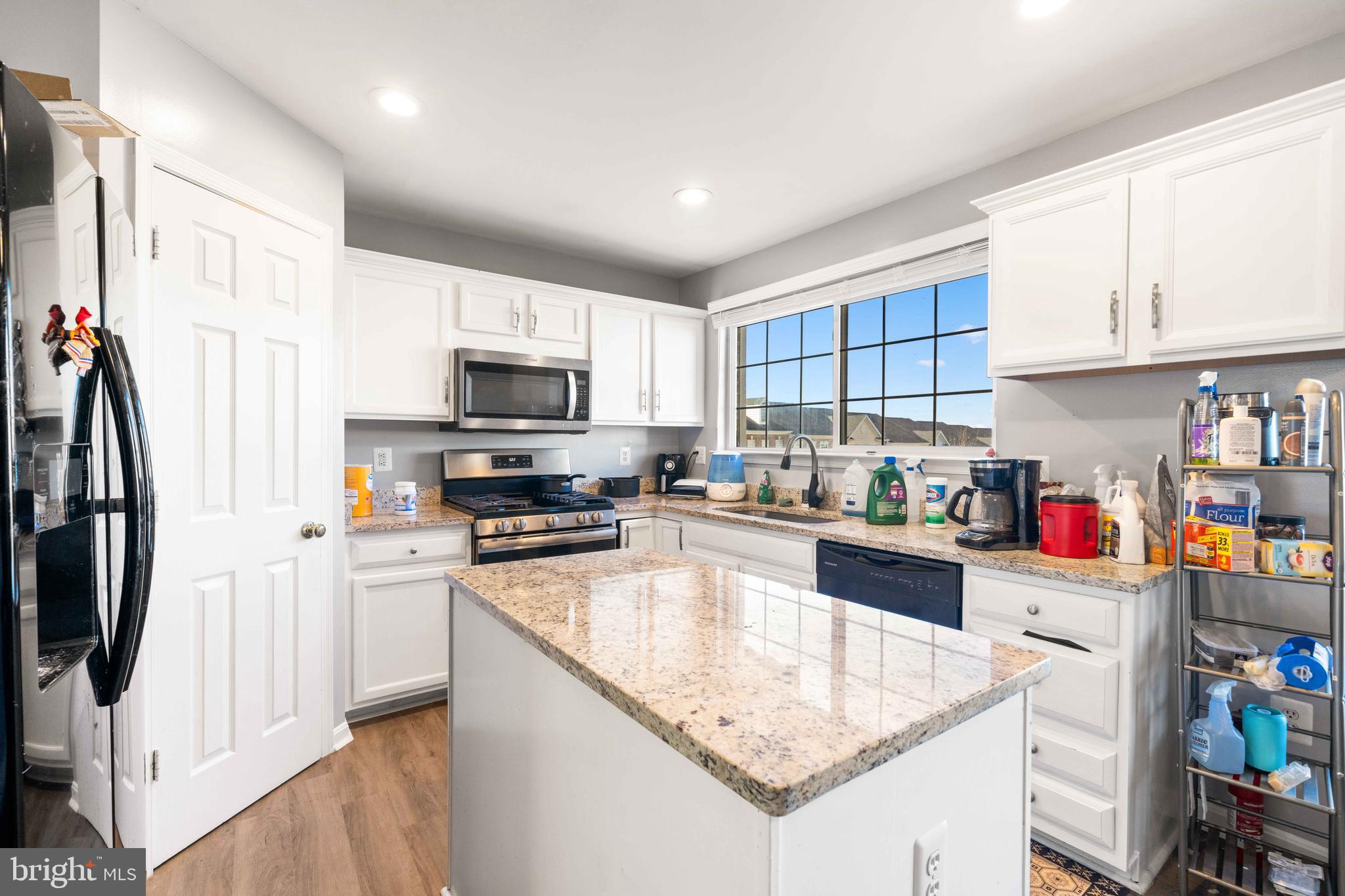 BELMONT STATION - Residential