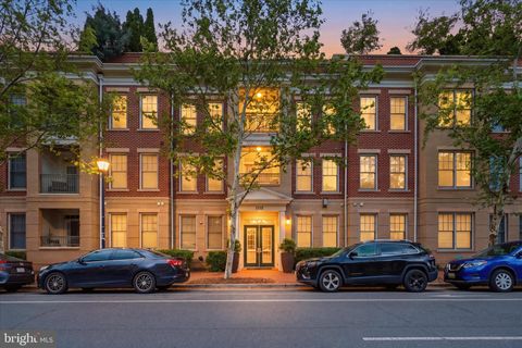 Photo of 1115 Cameron Street #213, ALEXANDRIA, VA 22314 (MLS # VAAX2058662)